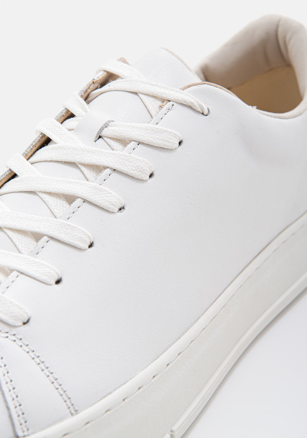 JOHN 5184-001-01 white | Bildmaterial bereitgestellt von SHOES.PLEASE.