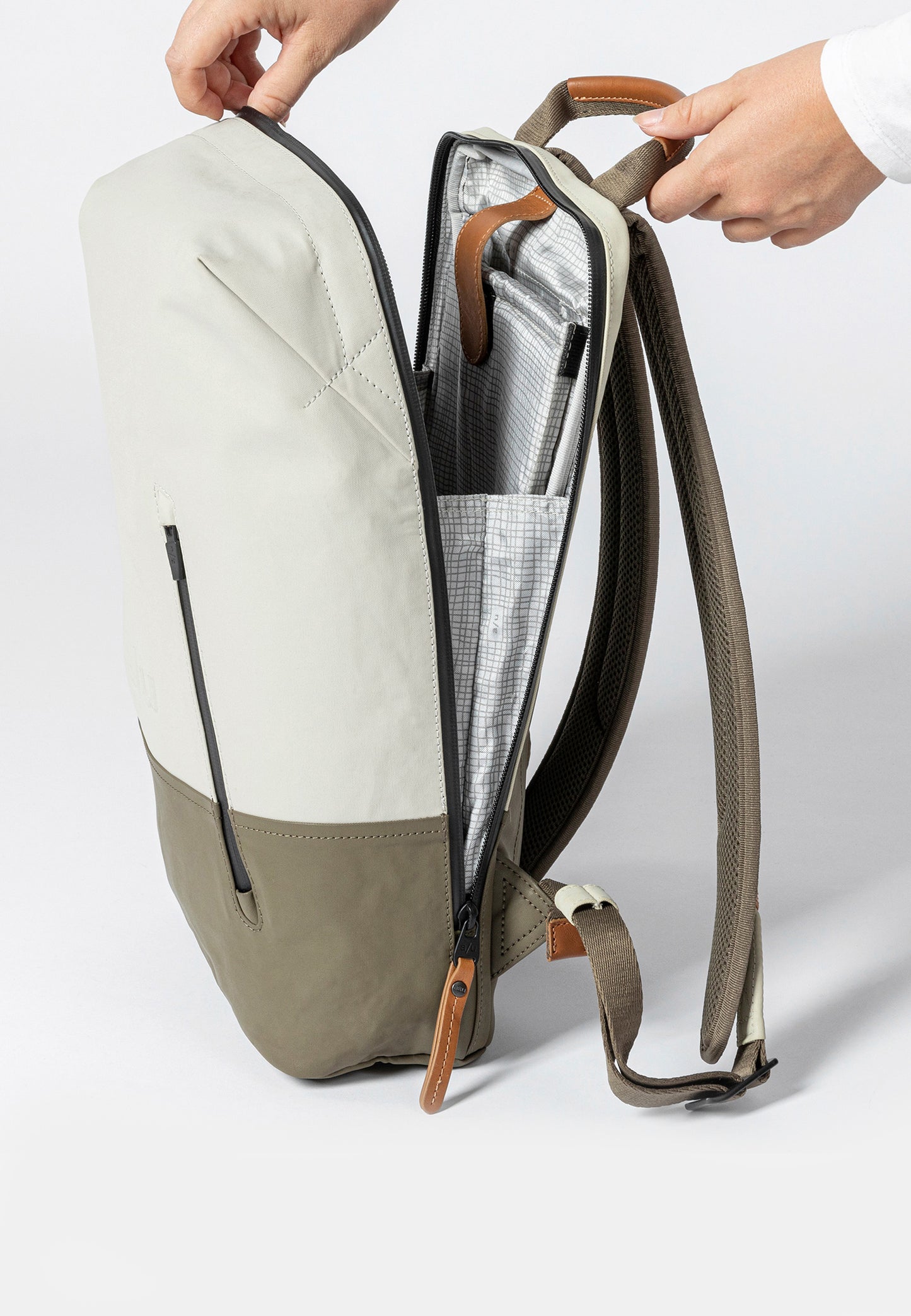 Hamamatsu Rucksack 13" dust | Bildmaterial bereitgestellt von SHOES.PLEASE.