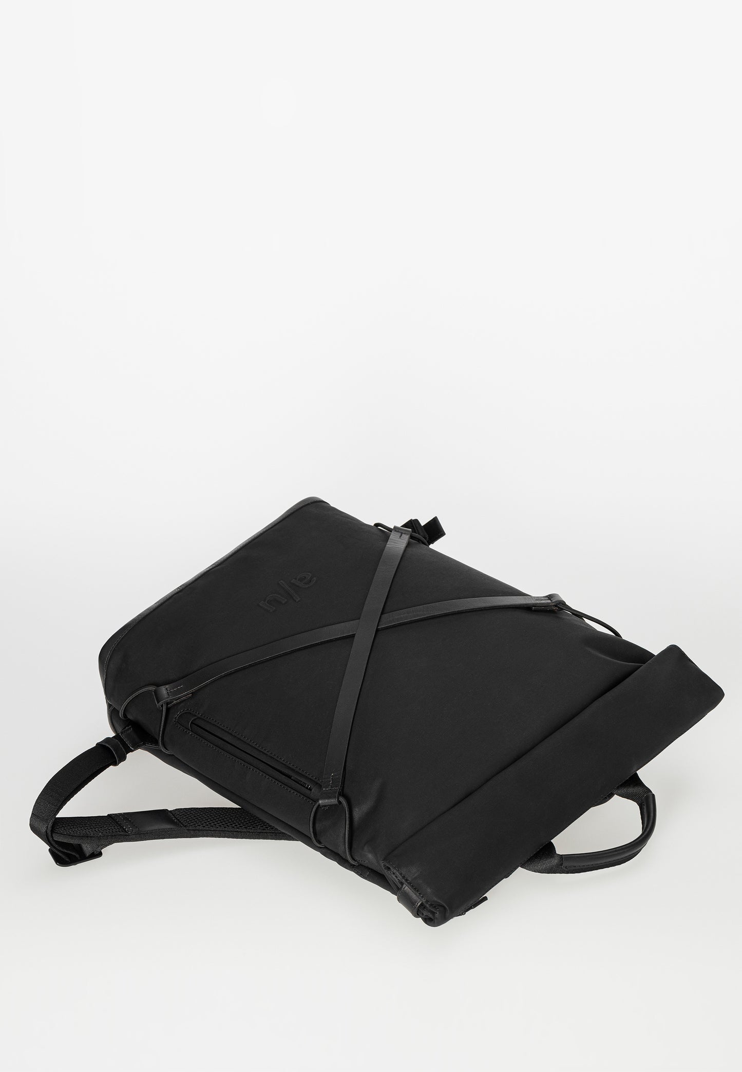 Osaka Rucksack 15" black | Bildmaterial bereitgestellt von SHOES.PLEASE.