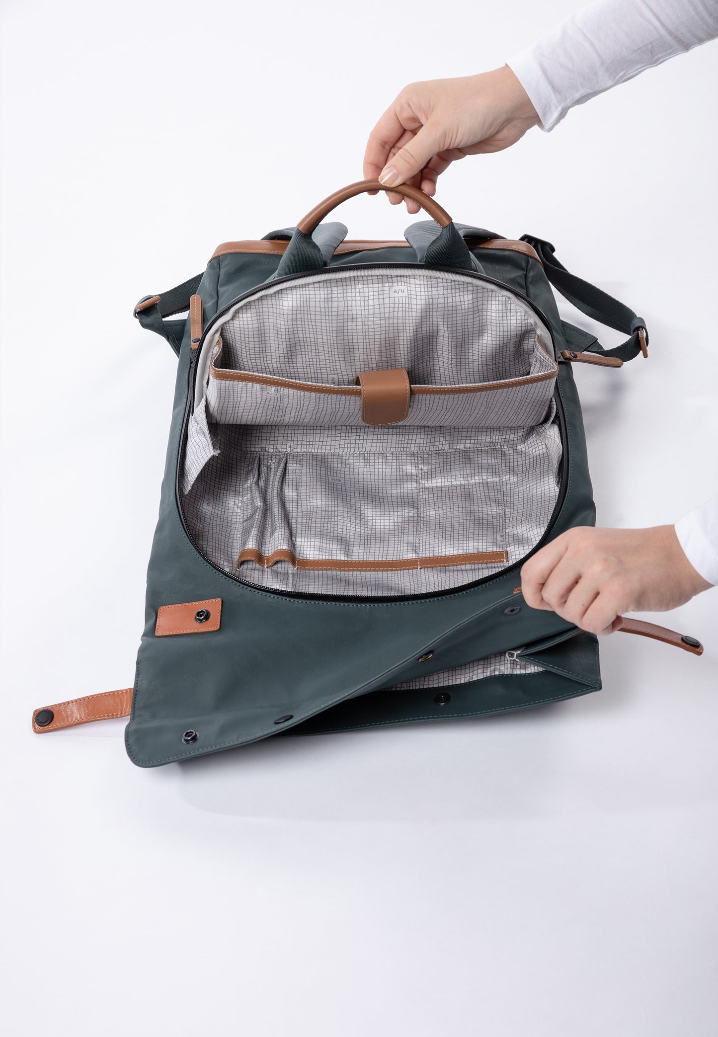Osaka Osaka Rucksack 15" Japan cosmic void | Bildmaterial bereitgestellt von SHOES.PLEASE.