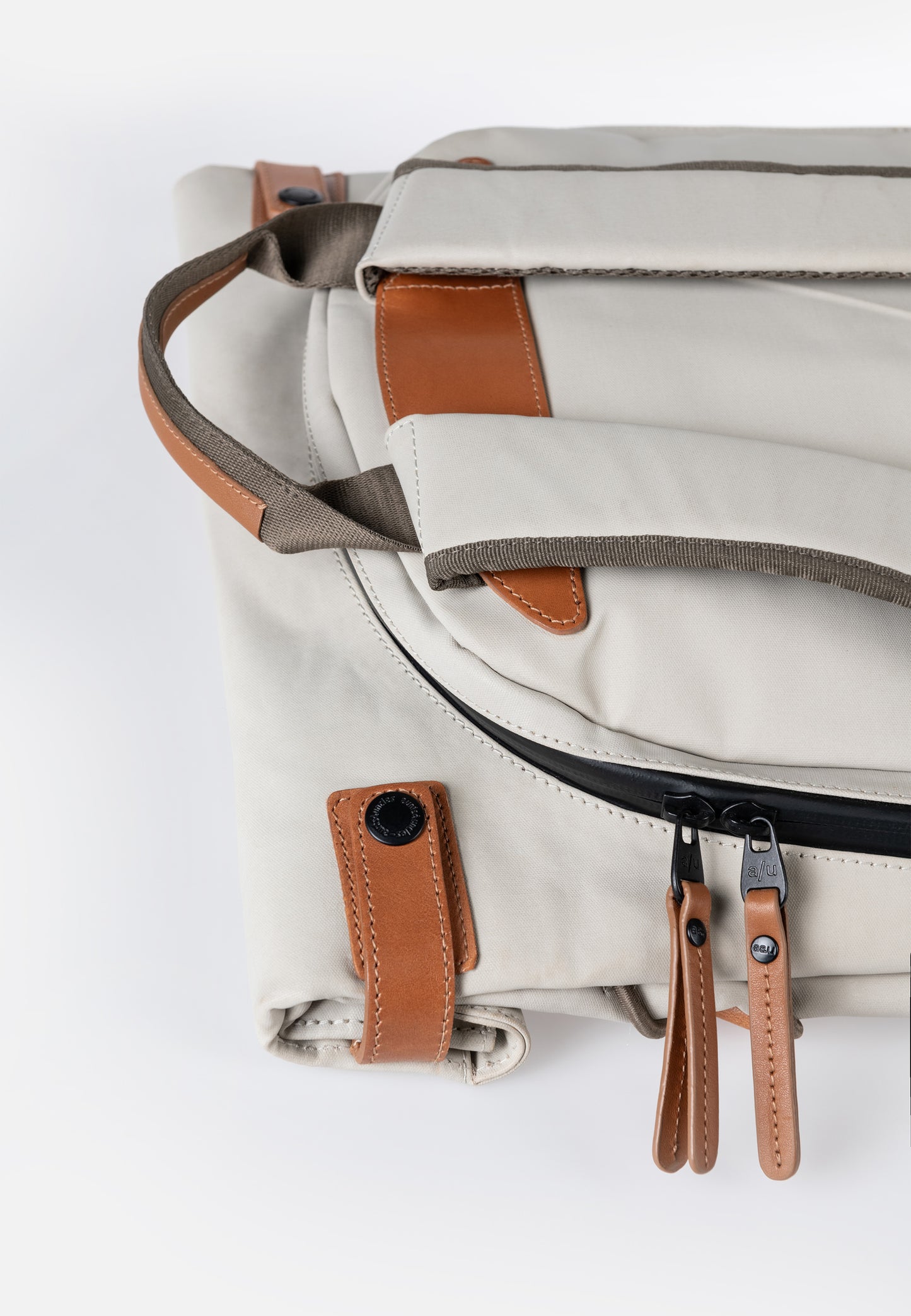 Yokohama Rucksack 13" dust | Bildmaterial bereitgestellt von SHOES.PLEASE.