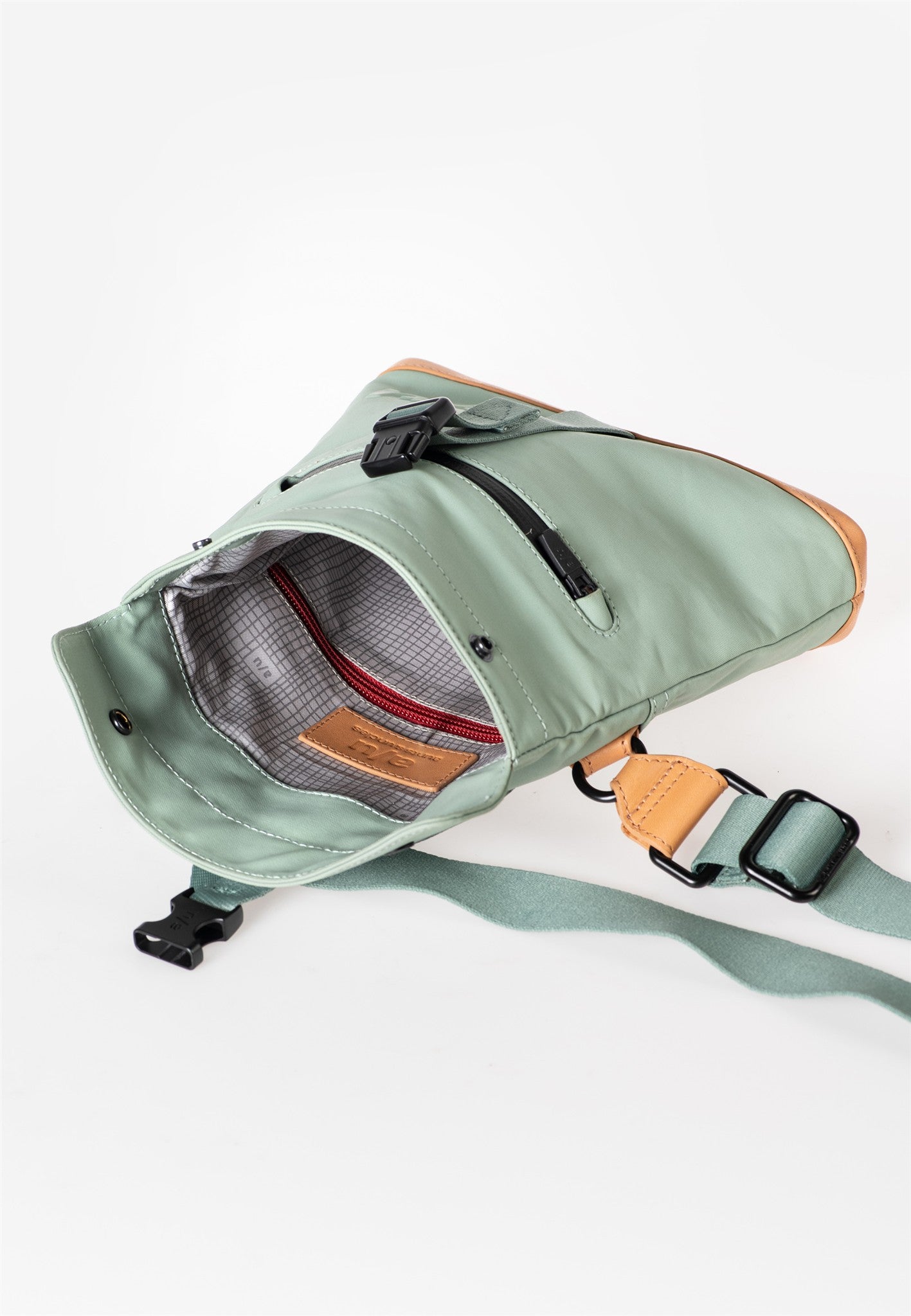 Tsu Bauchtasche Japan sage green | Bildmaterial bereitgestellt von SHOES.PLEASE.