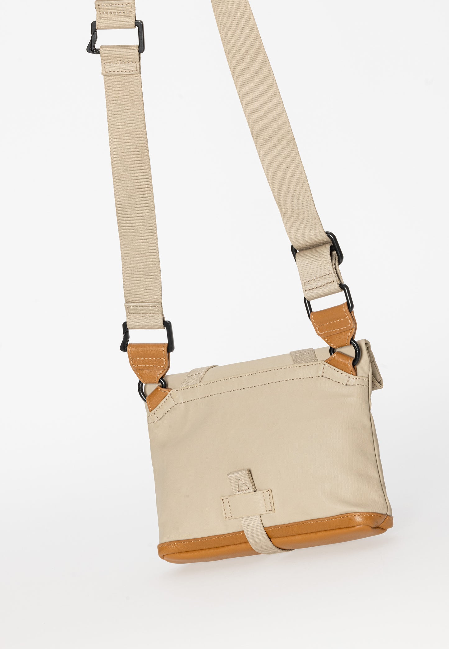 Tsu Gürteltasche Japan nomad | Bildmaterial bereitgestellt von SHOES.PLEASE.