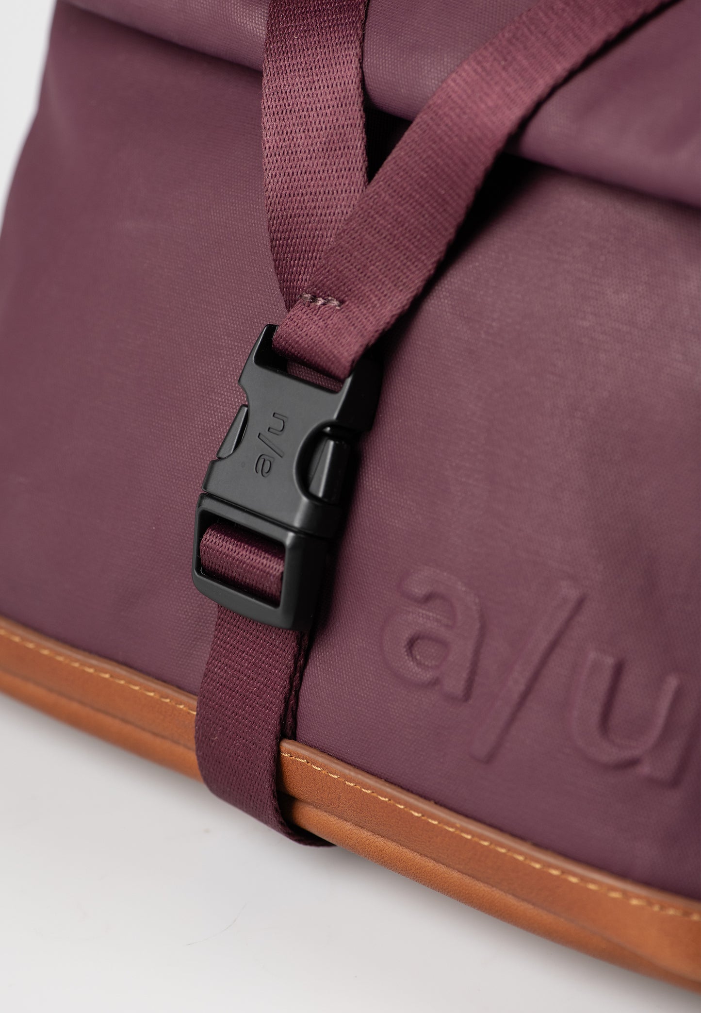 Tsu Bauchtasche Japan cherry laquer | Bildmaterial bereitgestellt von SHOES.PLEASE.