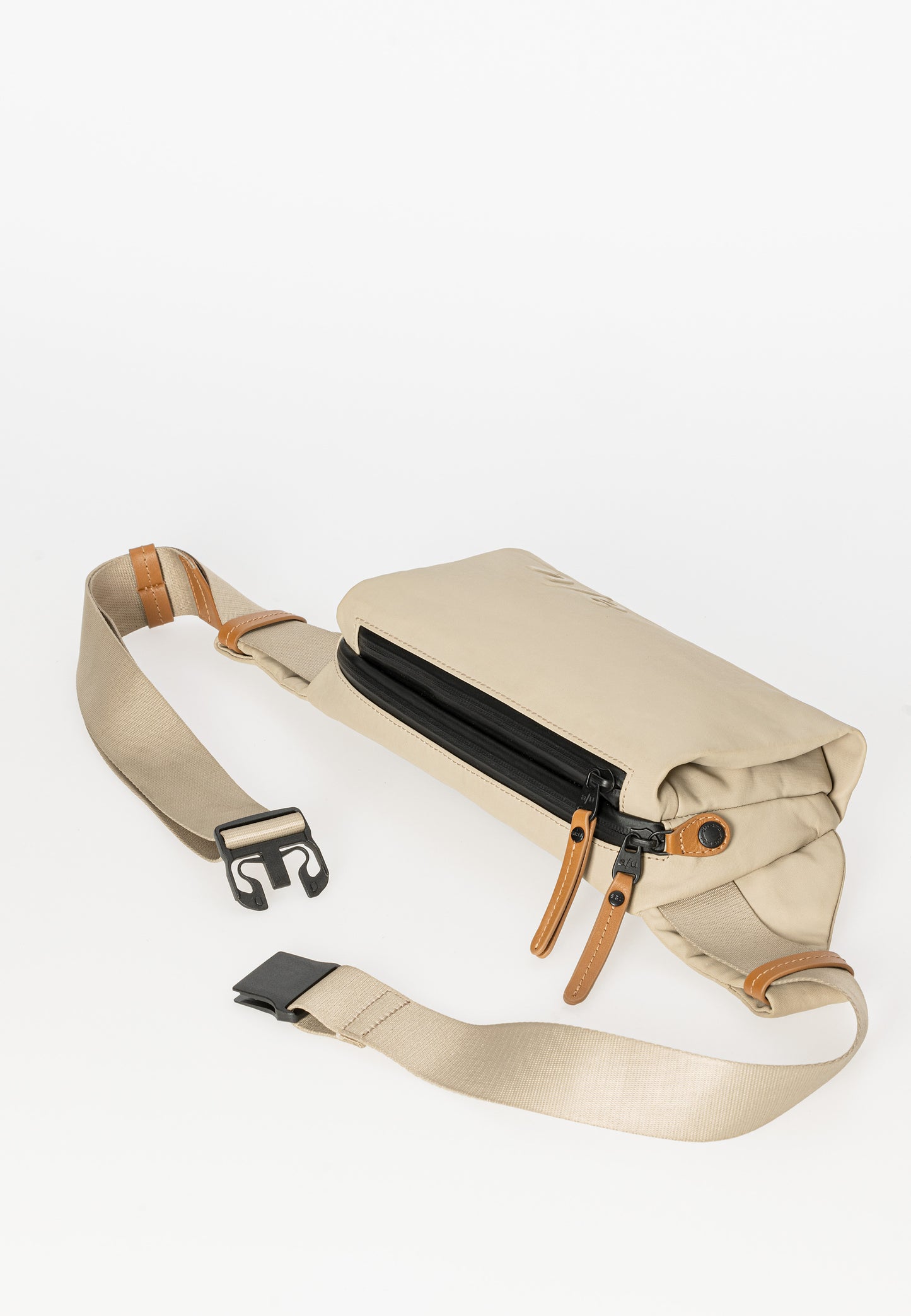 Himeji Gürteltasche Japan nomad | Bildmaterial bereitgestellt von SHOES.PLEASE.