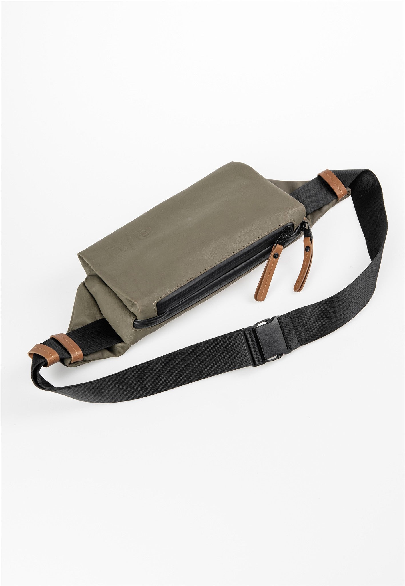 Himeji Gürteltasche Japan fallen rock | Bildmaterial bereitgestellt von SHOES.PLEASE.