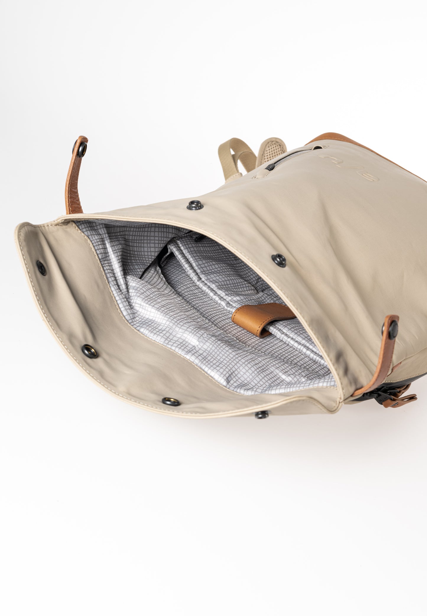 Wakayama Rucksack dust | Bildmaterial bereitgestellt von SHOES.PLEASE.