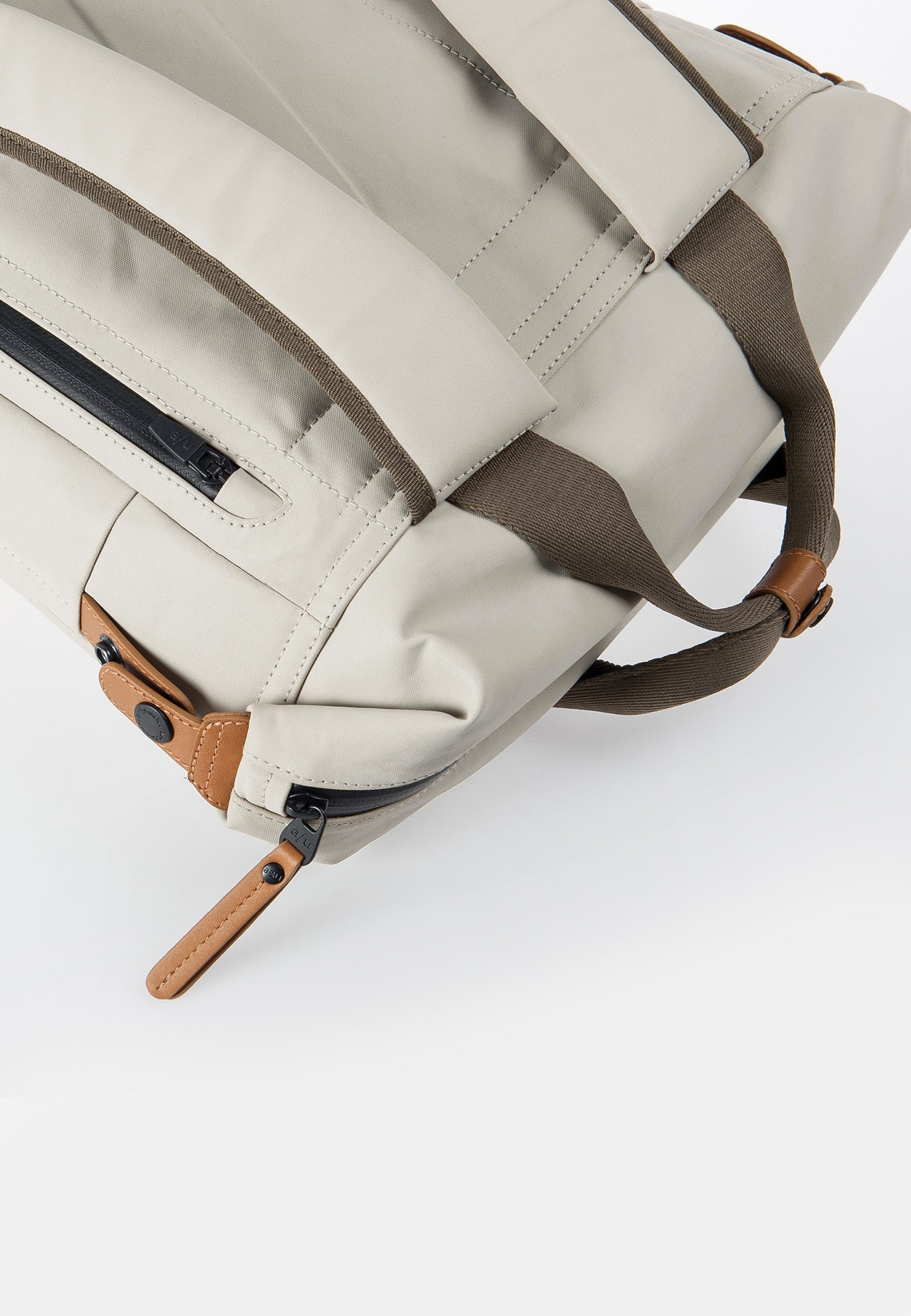 Morioka Rucksack dust | Bildmaterial bereitgestellt von SHOES.PLEASE.