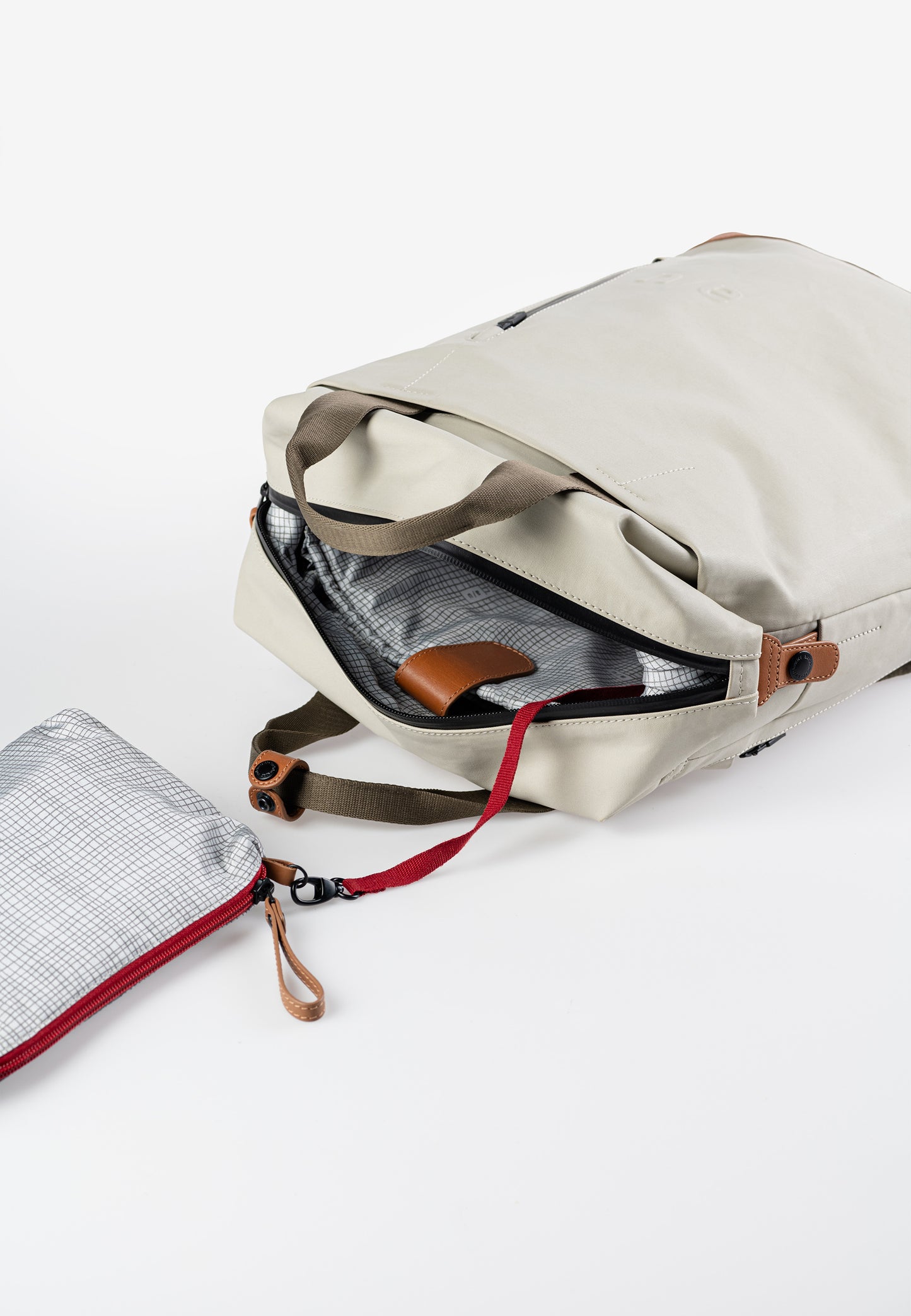 Morioka Rucksack dust | Bildmaterial bereitgestellt von SHOES.PLEASE.