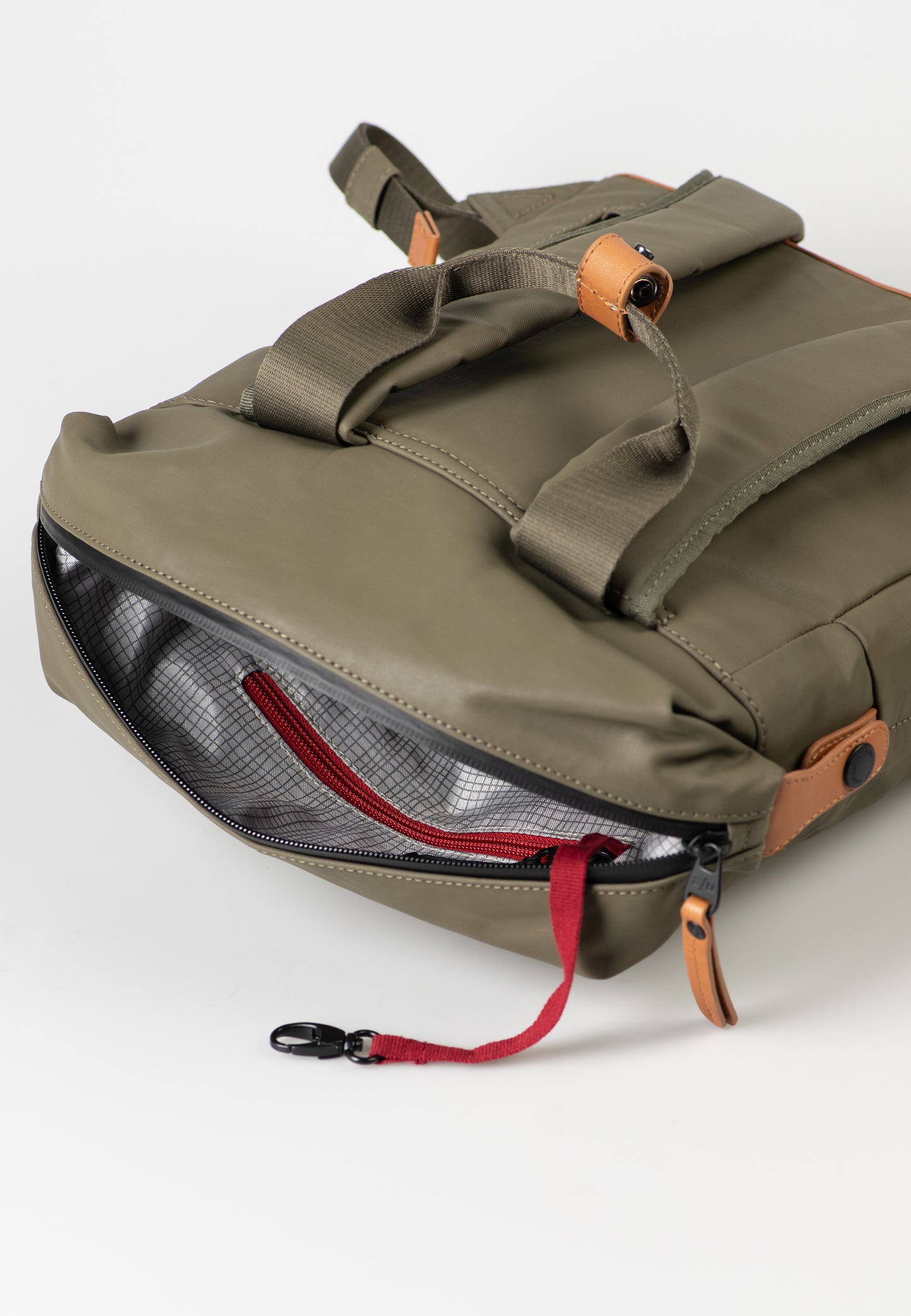 Yaizu Rucksack Japan fallen rock | Bildmaterial bereitgestellt von SHOES.PLEASE.