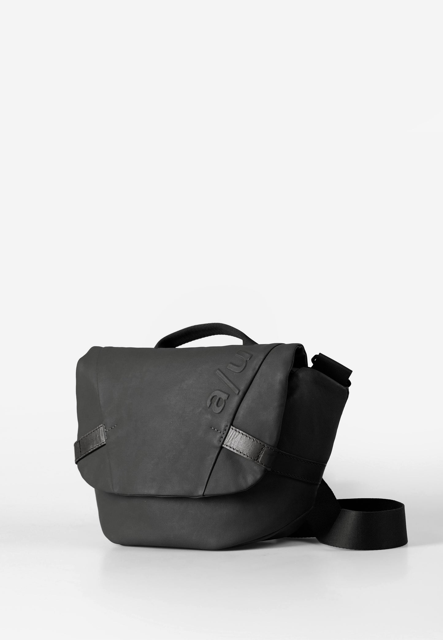 Kazo Japan volcanic ash | Bildmaterial bereitgestellt von SHOES.PLEASE.