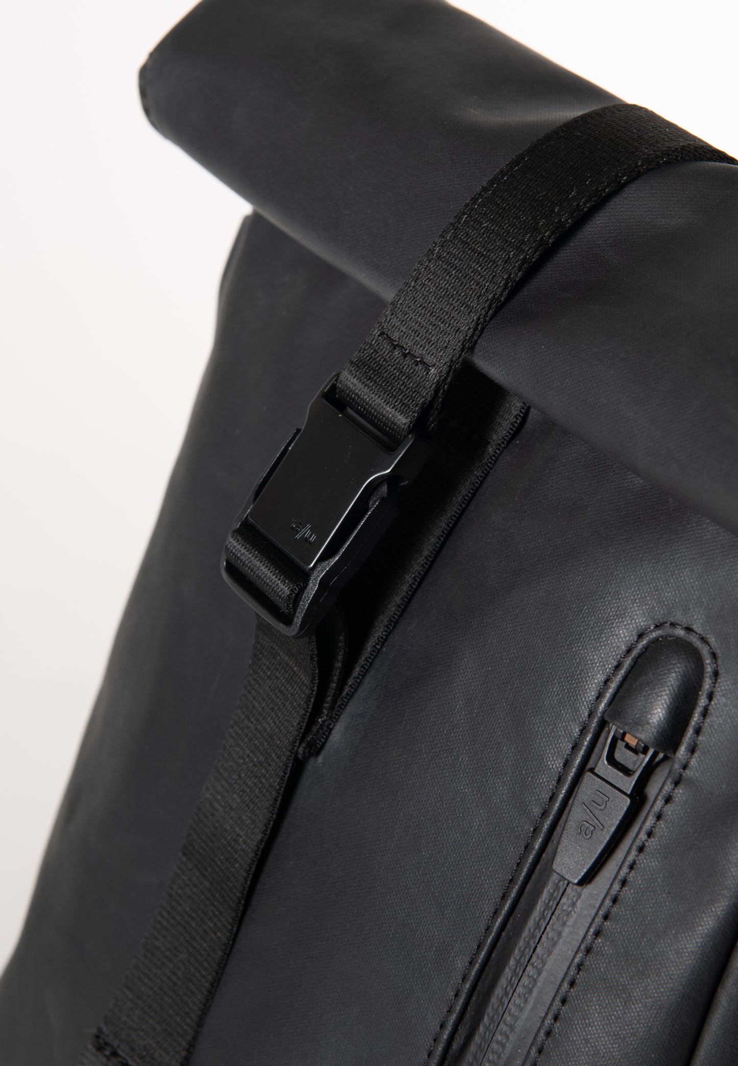 Kuji RE black | Bildmaterial bereitgestellt von SHOES.PLEASE.