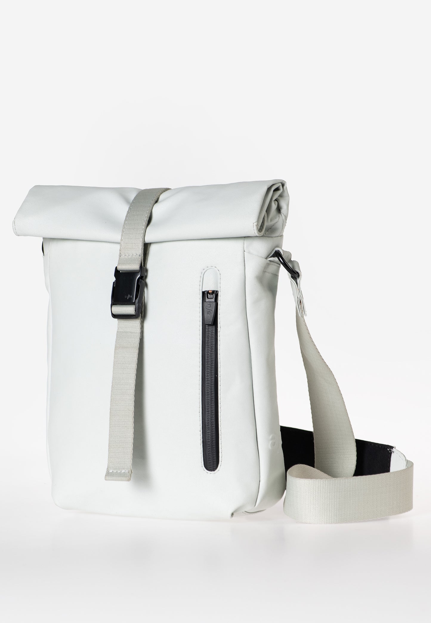 Kuji RE Rolltop Umhängetasche Japan RE cloud nine | Bildmaterial bereitgestellt von SHOES.PLEASE.