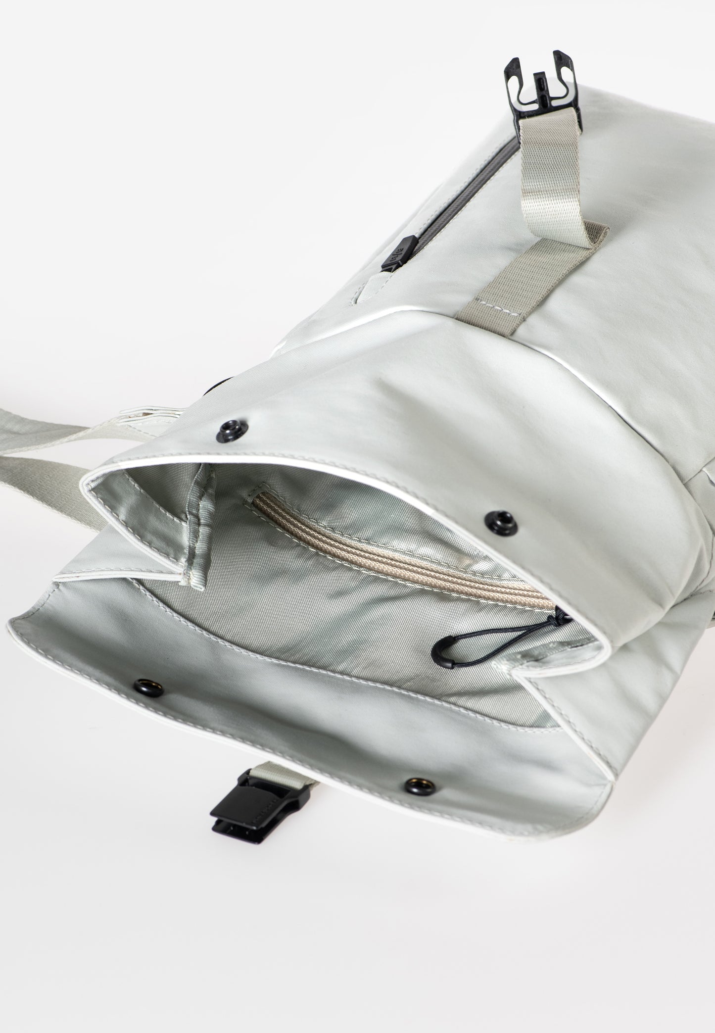 Kuji RE Rolltop Umhängetasche Japan RE cloud nine | Bildmaterial bereitgestellt von SHOES.PLEASE.