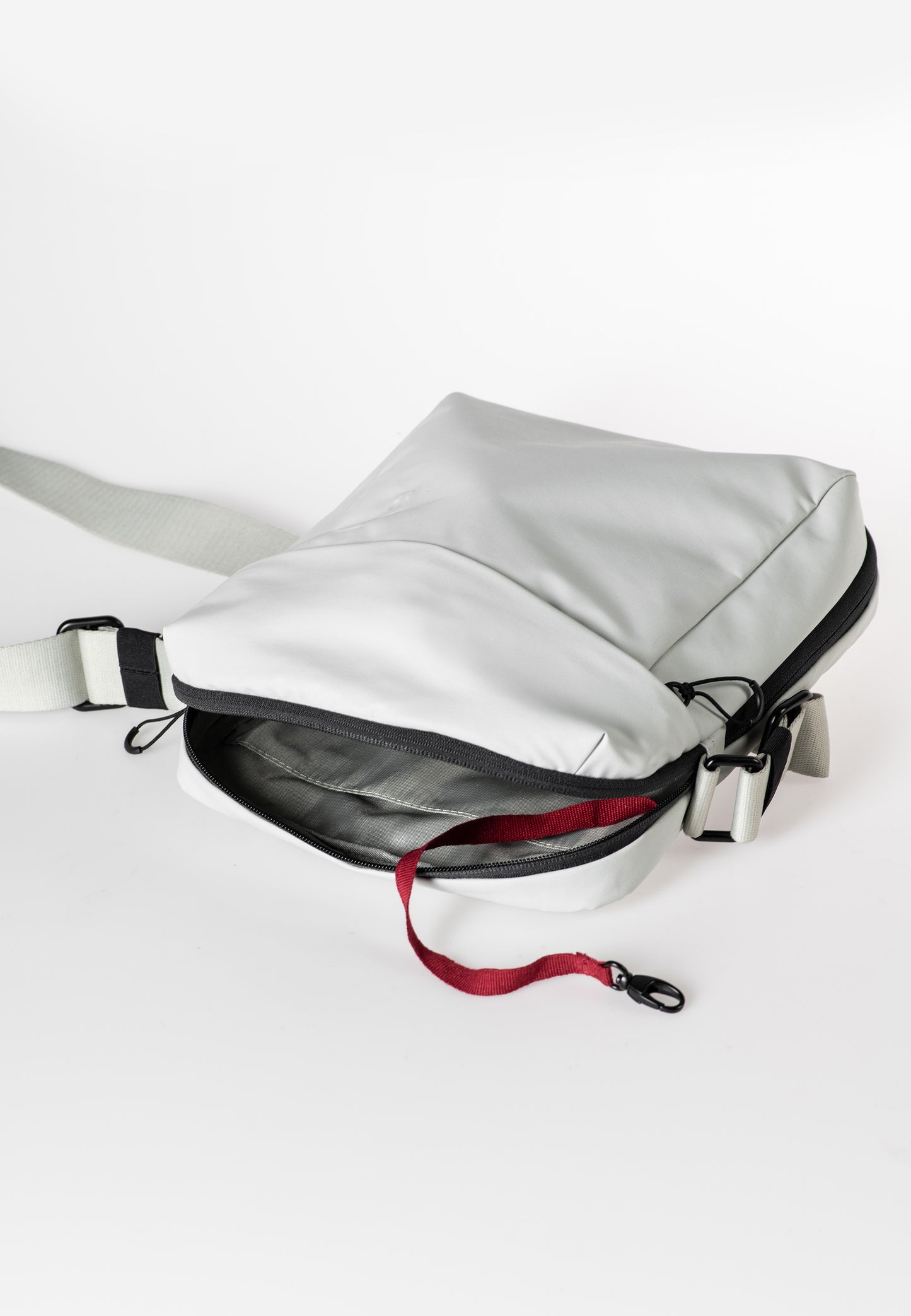 Oyabe RE Umhängetasche Japan RE cloud nine | Bildmaterial bereitgestellt von SHOES.PLEASE.