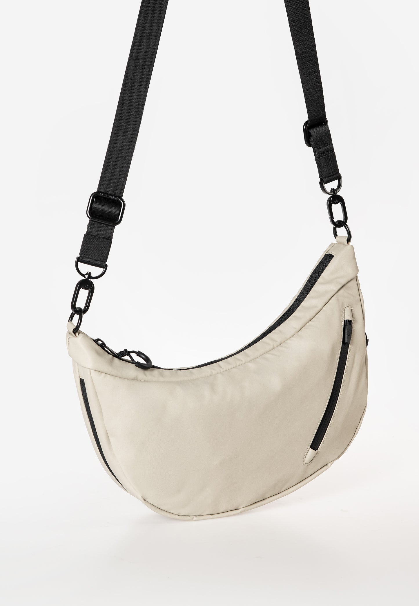 Yoshii RE Halfmoon Bag dust | Bildmaterial bereitgestellt von SHOES.PLEASE.