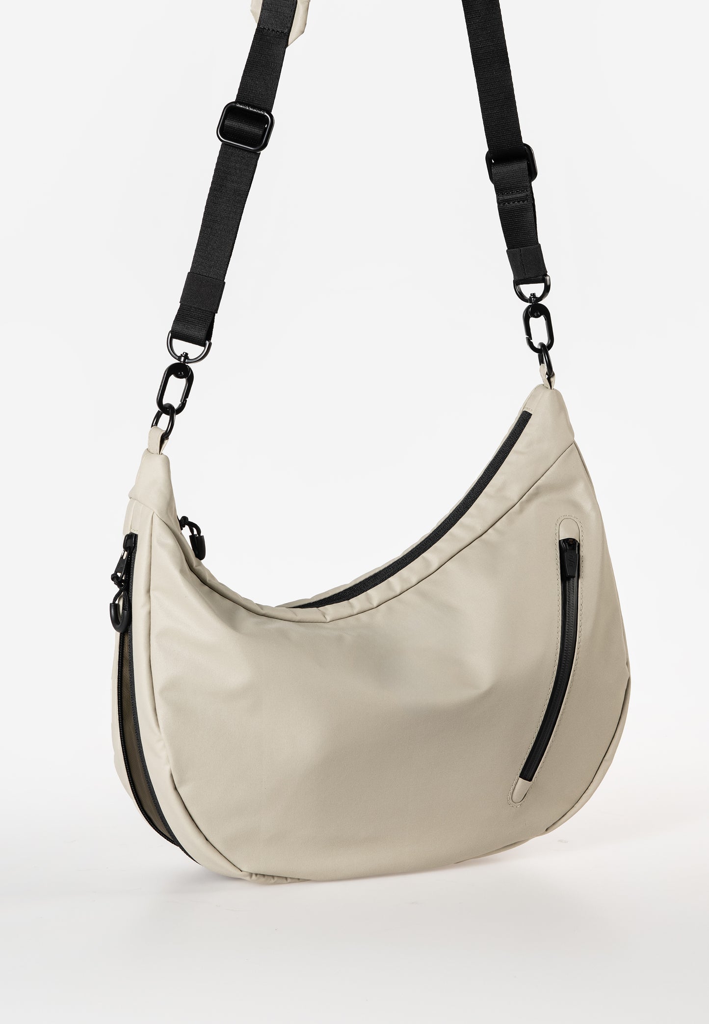 Koyoshi RE Halfmoon Bag dust | Bildmaterial bereitgestellt von SHOES.PLEASE.