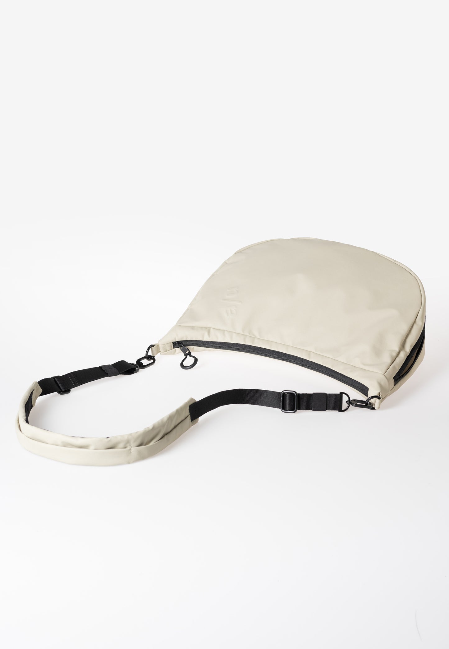 Koyoshi RE Halfmoon Bag dust | Bildmaterial bereitgestellt von SHOES.PLEASE.