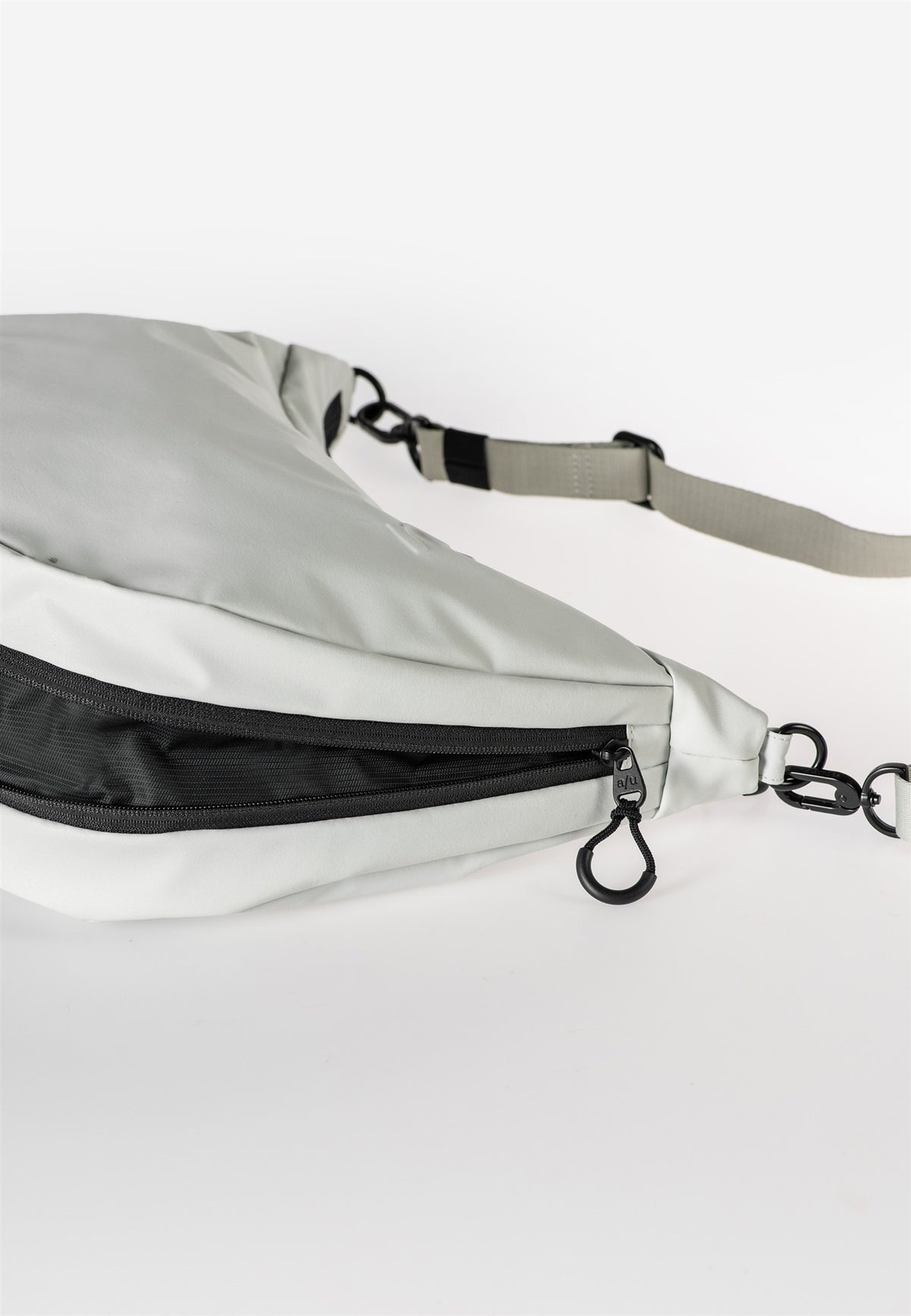 Koyoshi RE Halfmoon Bag Japan RE cloud nine | Bildmaterial bereitgestellt von SHOES.PLEASE.