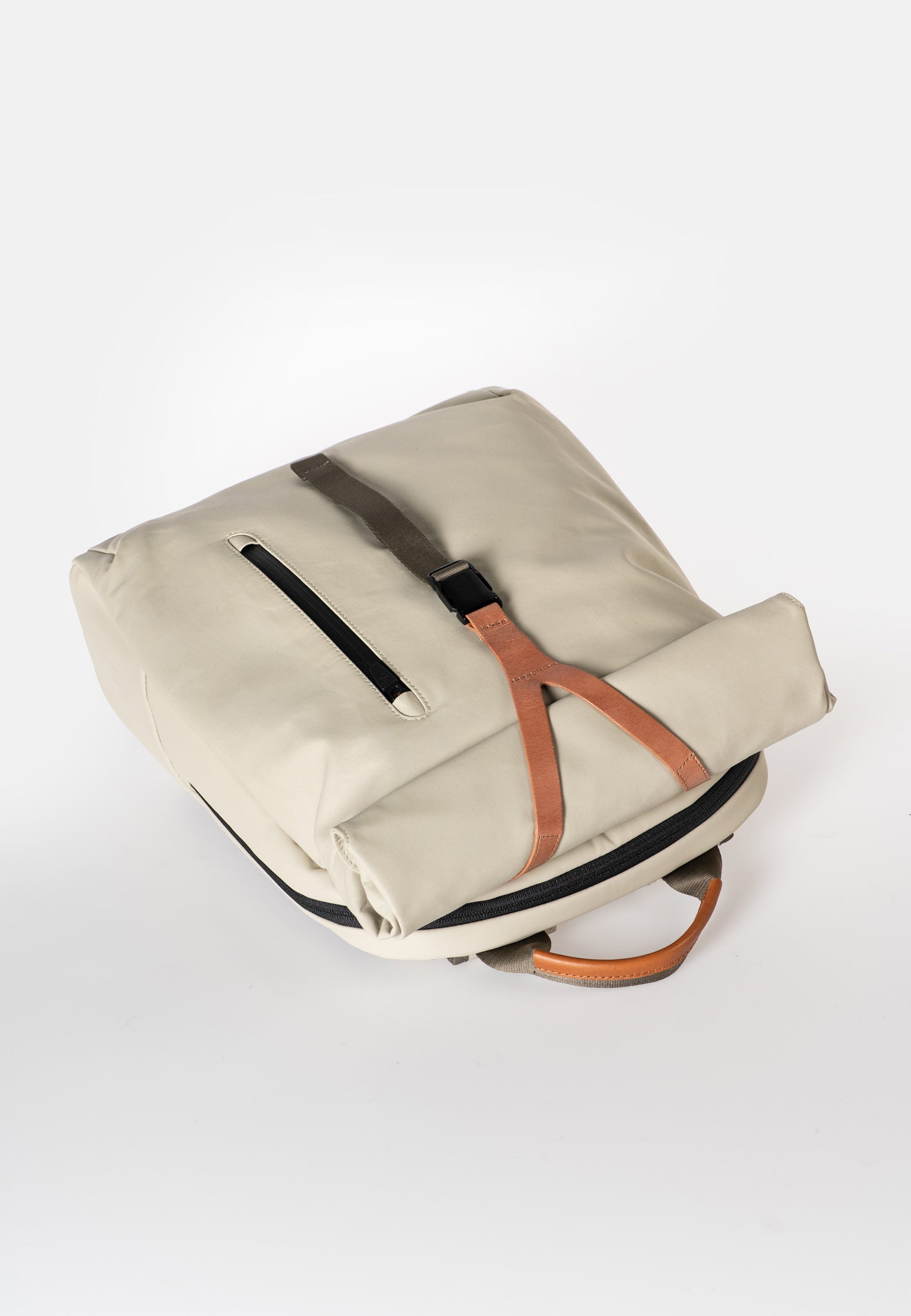 Yabe RE Rucksack dust | Bildmaterial bereitgestellt von SHOES.PLEASE.