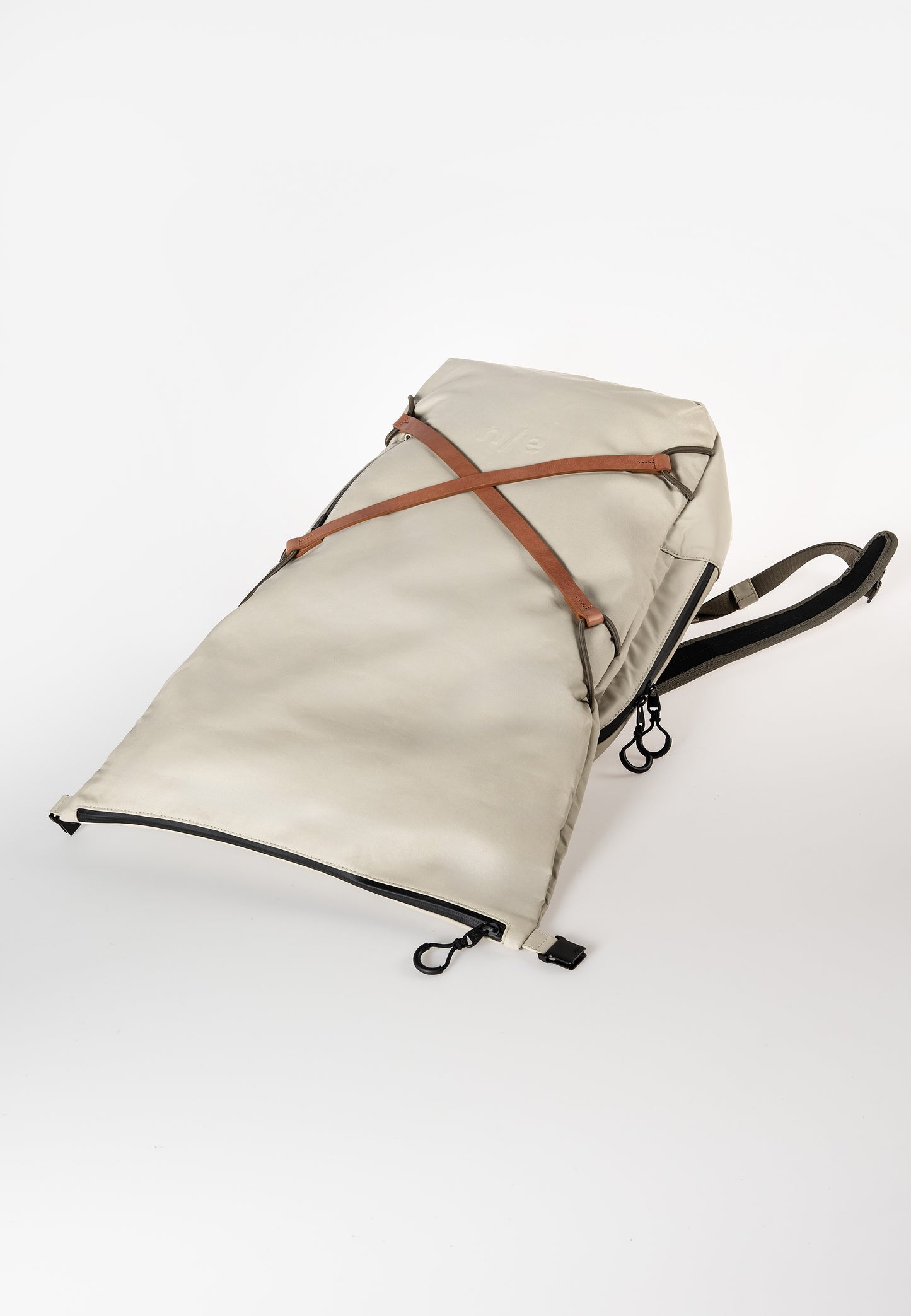 Kitakami RE Rucksack dust | Bildmaterial bereitgestellt von SHOES.PLEASE.