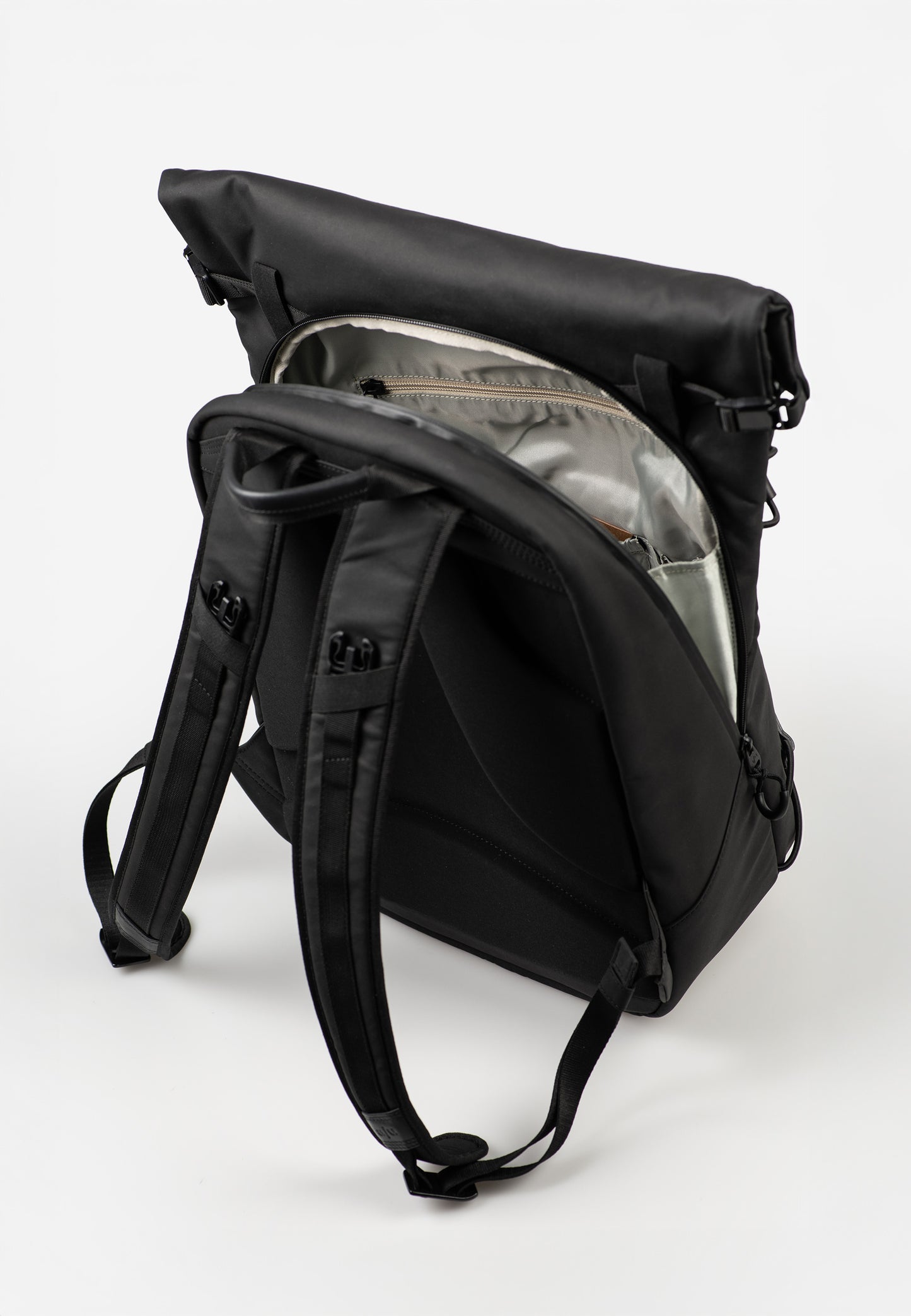 Kushiro RE Japan RE black | Bildmaterial bereitgestellt von SHOES.PLEASE.