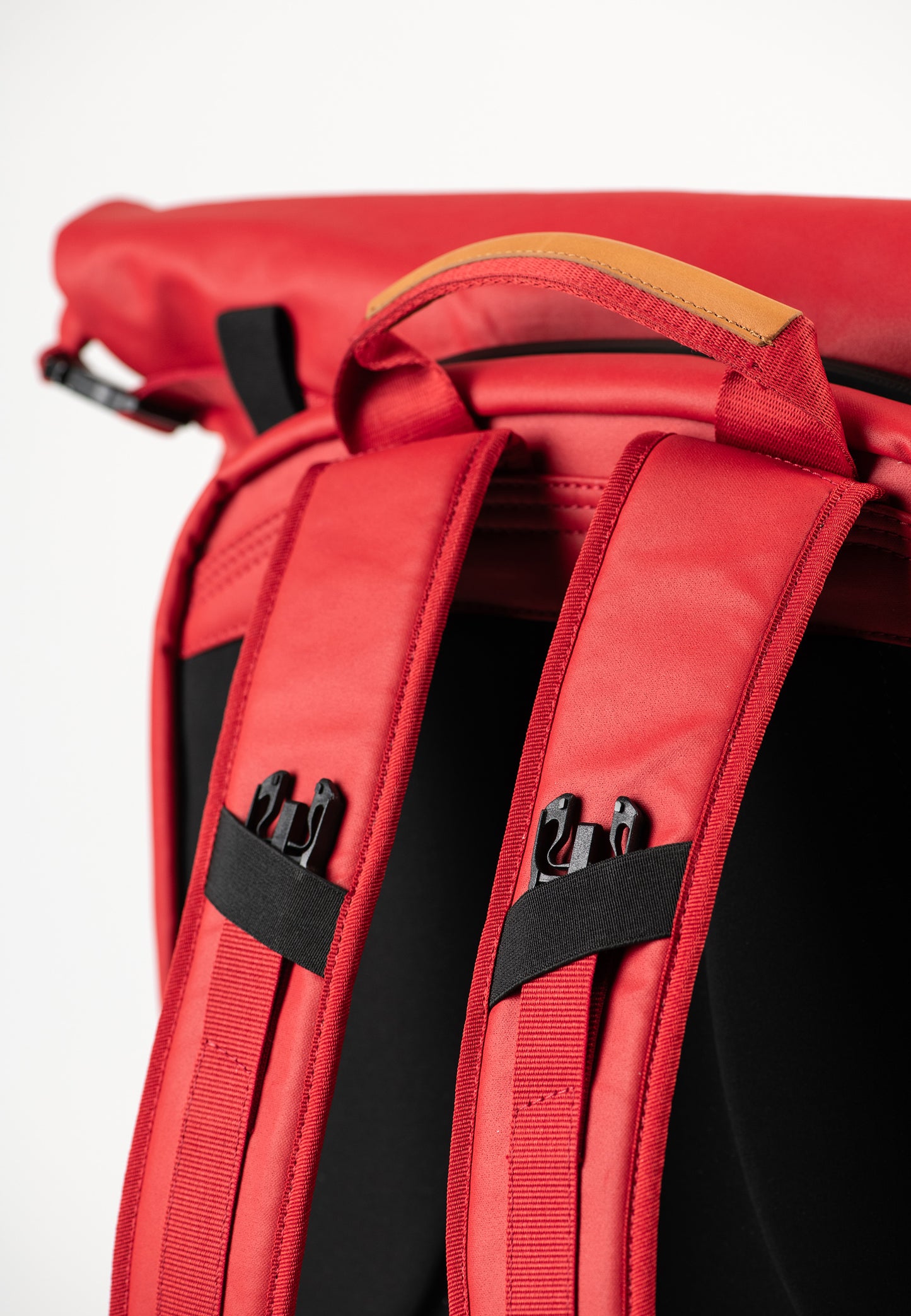 Kushiro RE Japan RE red | Bildmaterial bereitgestellt von SHOES.PLEASE.