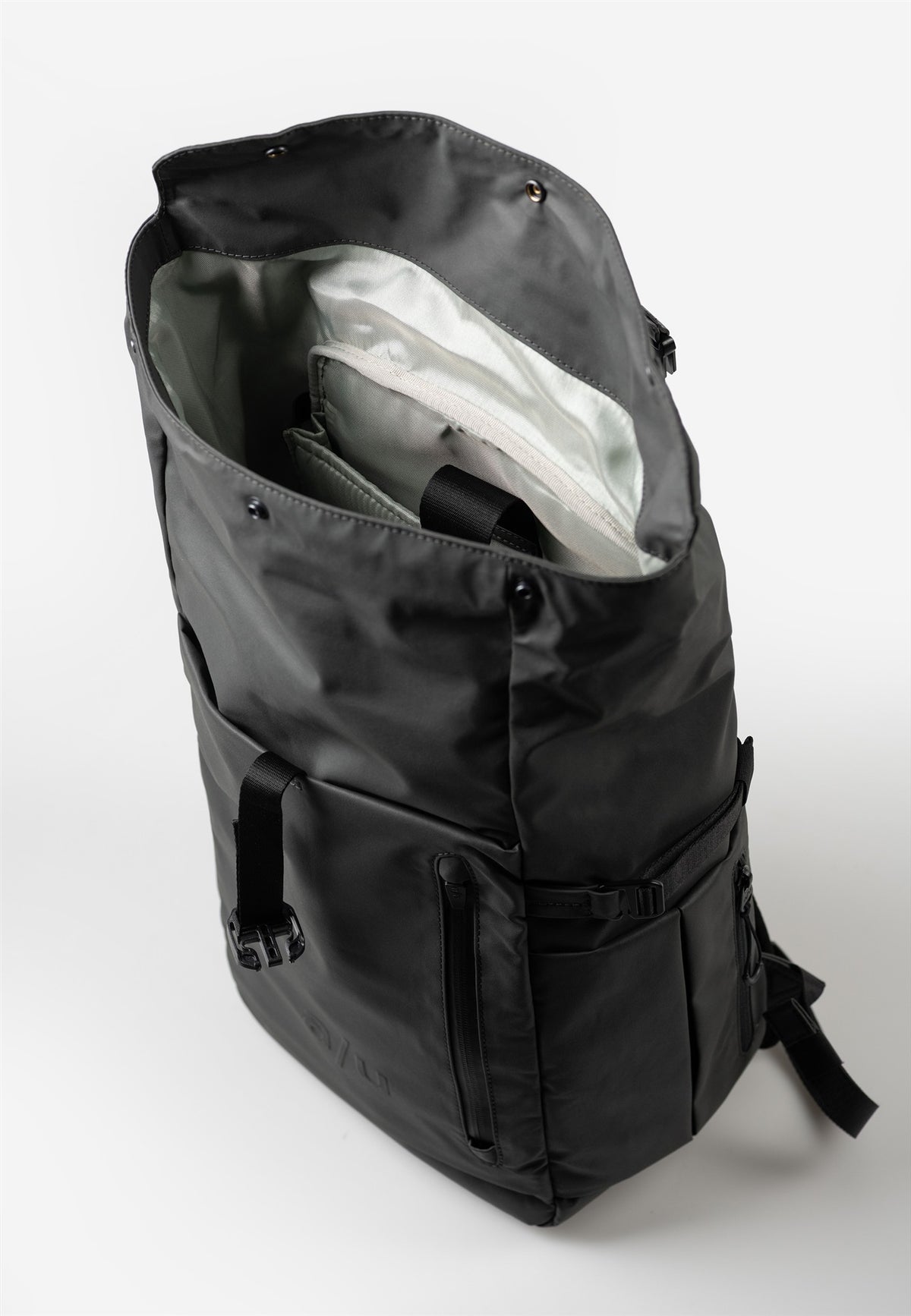 Tokachi RE Japan RE volcanic ash | Bildmaterial bereitgestellt von SHOES.PLEASE.
