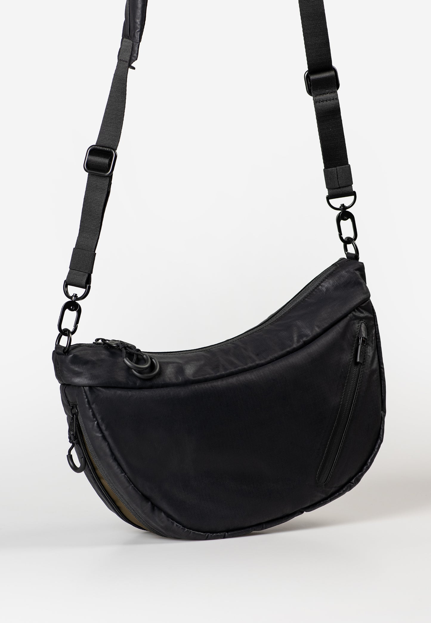Toyo Halfmoon Bag Japan RE LITE black | Bildmaterial bereitgestellt von SHOES.PLEASE.