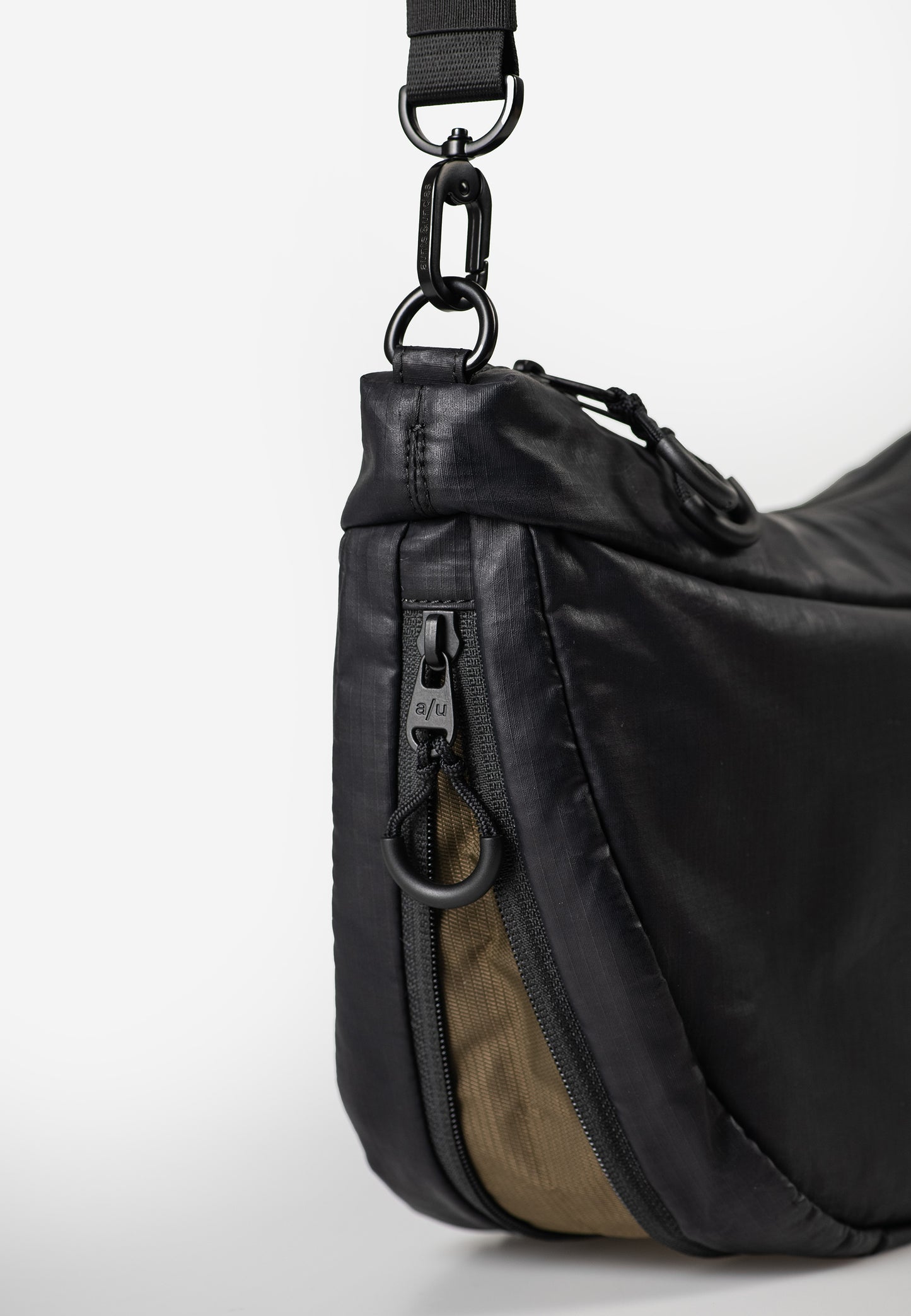 Toyo Halfmoon Bag Japan RE LITE black | Bildmaterial bereitgestellt von SHOES.PLEASE.