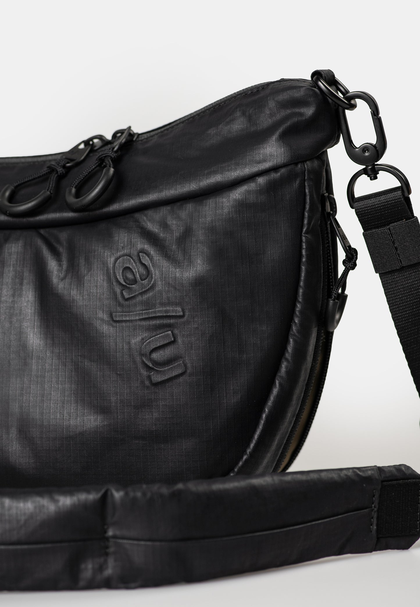 Toyo Halfmoon Bag Japan RE LITE black | Bildmaterial bereitgestellt von SHOES.PLEASE.