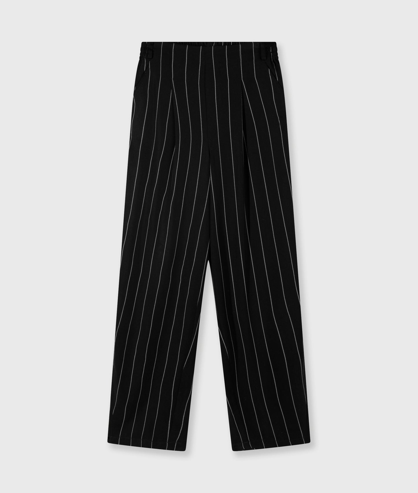 Pants Pinstripe black | Bildmaterial bereitgestellt von SHOES.PLEASE.