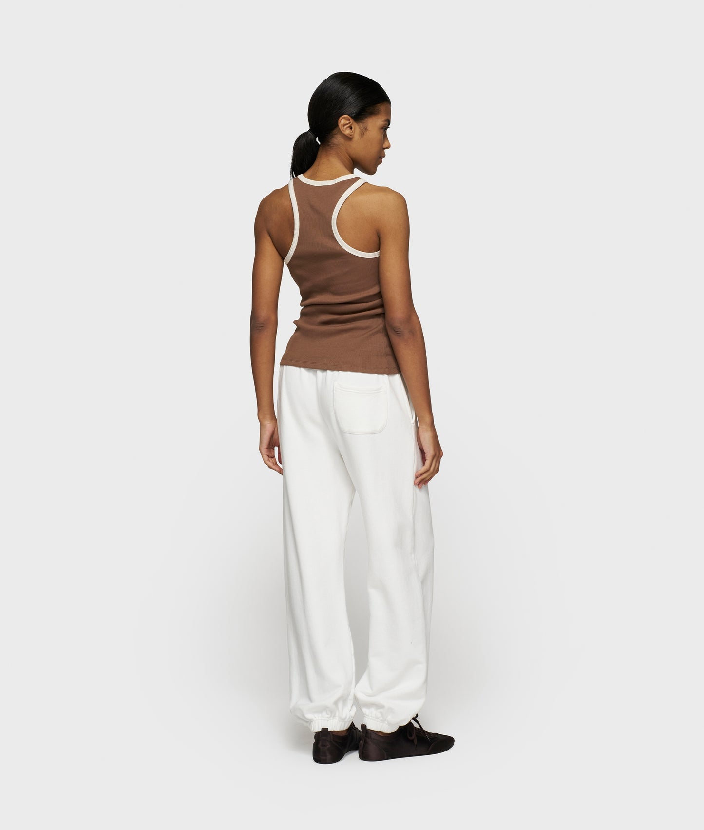 Tank Top Rib Contrast truffle | Bildmaterial bereitgestellt von SHOES.PLEASE.