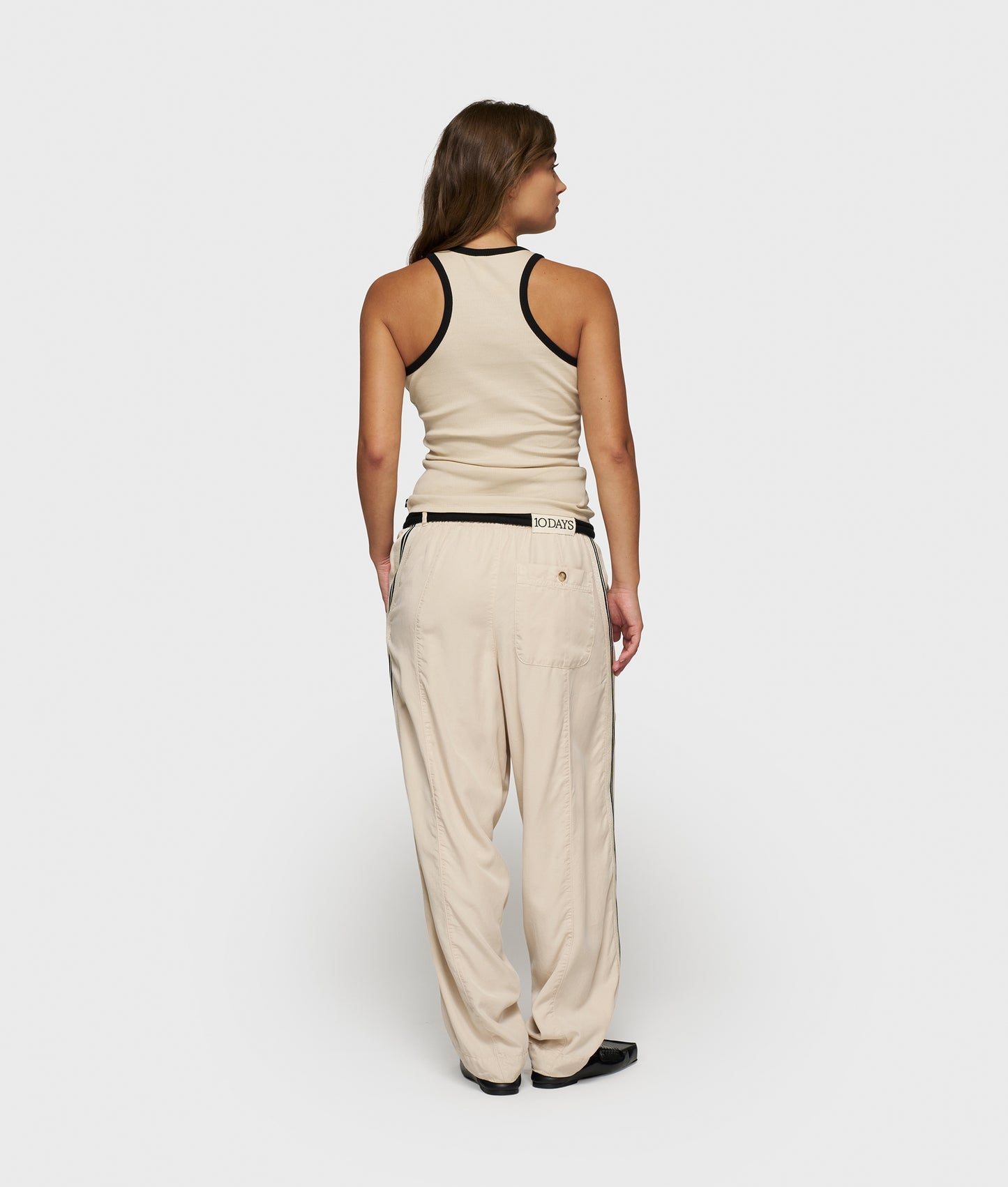 Tank Top Rib Contrast light earth | Bildmaterial bereitgestellt von SHOES.PLEASE.