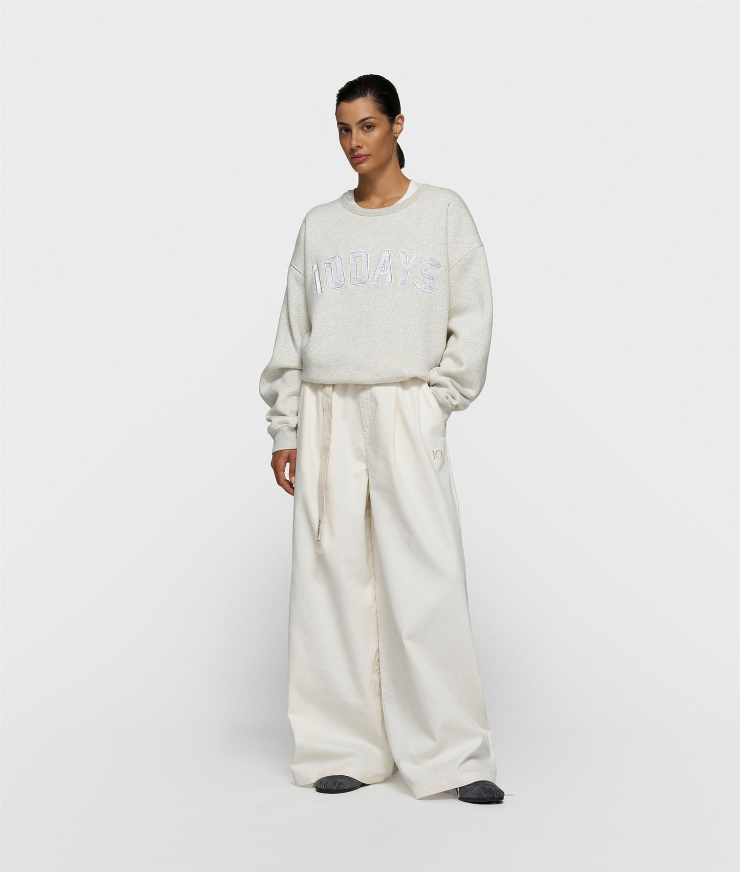 Wide Pants Jog Twill pearl | Bildmaterial bereitgestellt von SHOES.PLEASE.