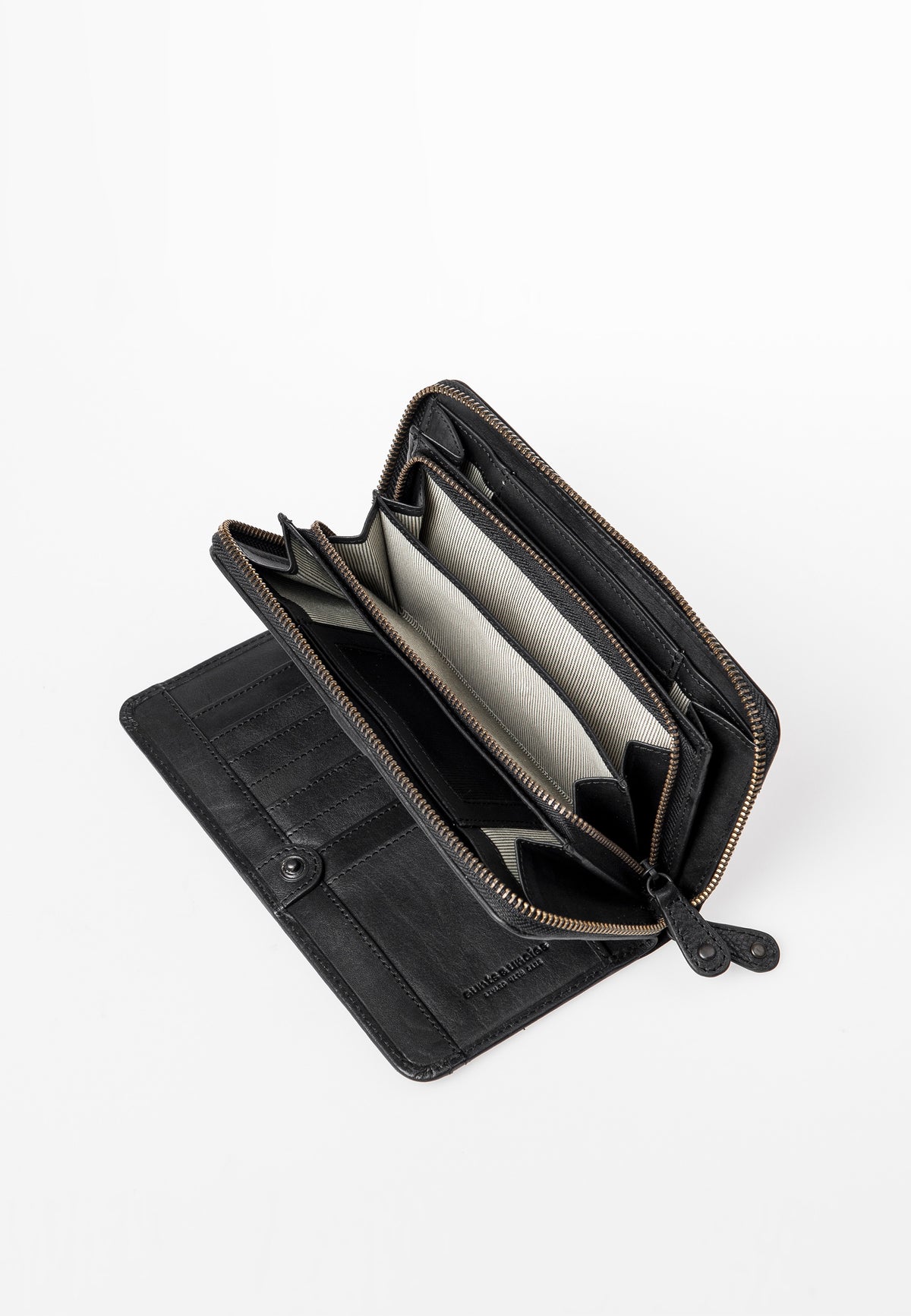 Tilda BS RV-Damenbörse Grandma's Luxury Club black smoke | Bildmaterial bereitgestellt von SHOES.PLEASE.
