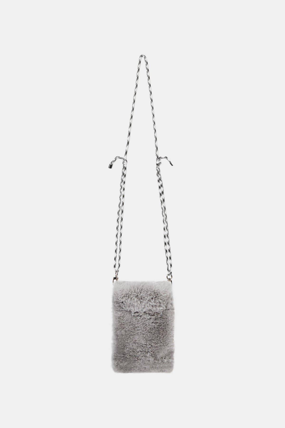 Bag grey | Bildmaterial bereitgestellt von SHOES.PLEASE.