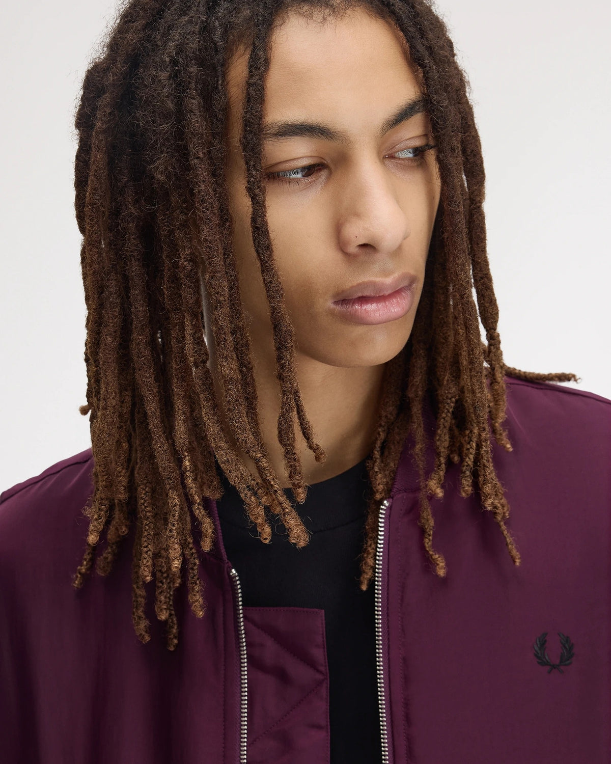QUILTED TENNIS BOMBER JACKET plum | Bildmaterial bereitgestellt von SHOES.PLEASE.