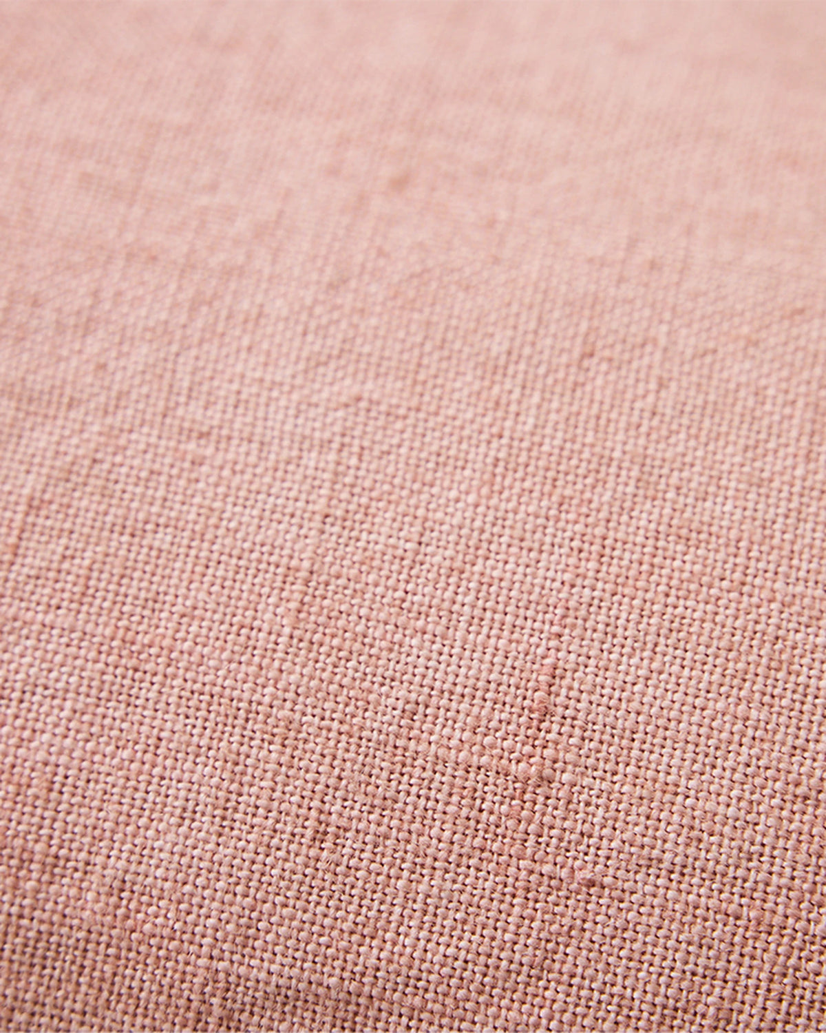Linen cushion, magnolia (70x30cm) | Bildmaterial bereitgestellt von SHOES.PLEASE.