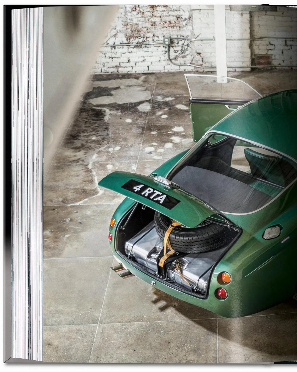 50 Ultimative Sportwagen | Bildmaterial bereitgestellt von SHOES.PLEASE.