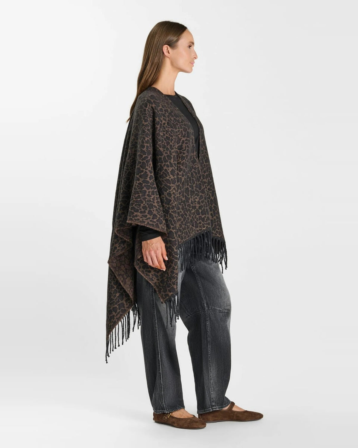 Amber Poncho bark | Bildmaterial bereitgestellt von SHOES.PLEASE.