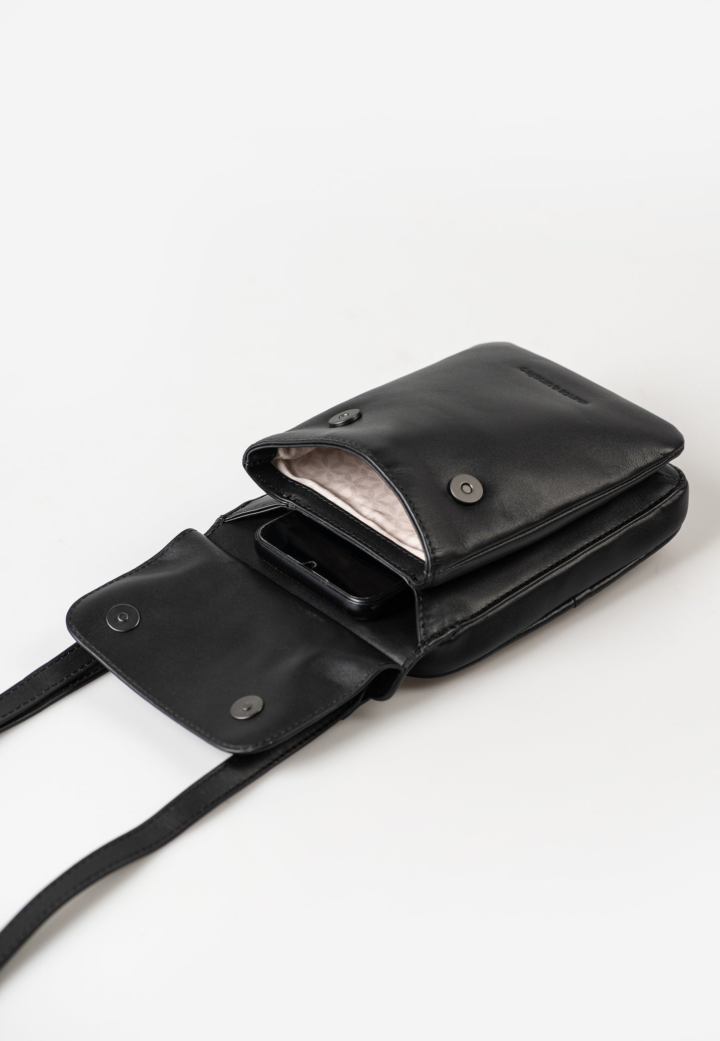Tulip Jamie's Orchard jet black | Bildmaterial bereitgestellt von SHOES.PLEASE.