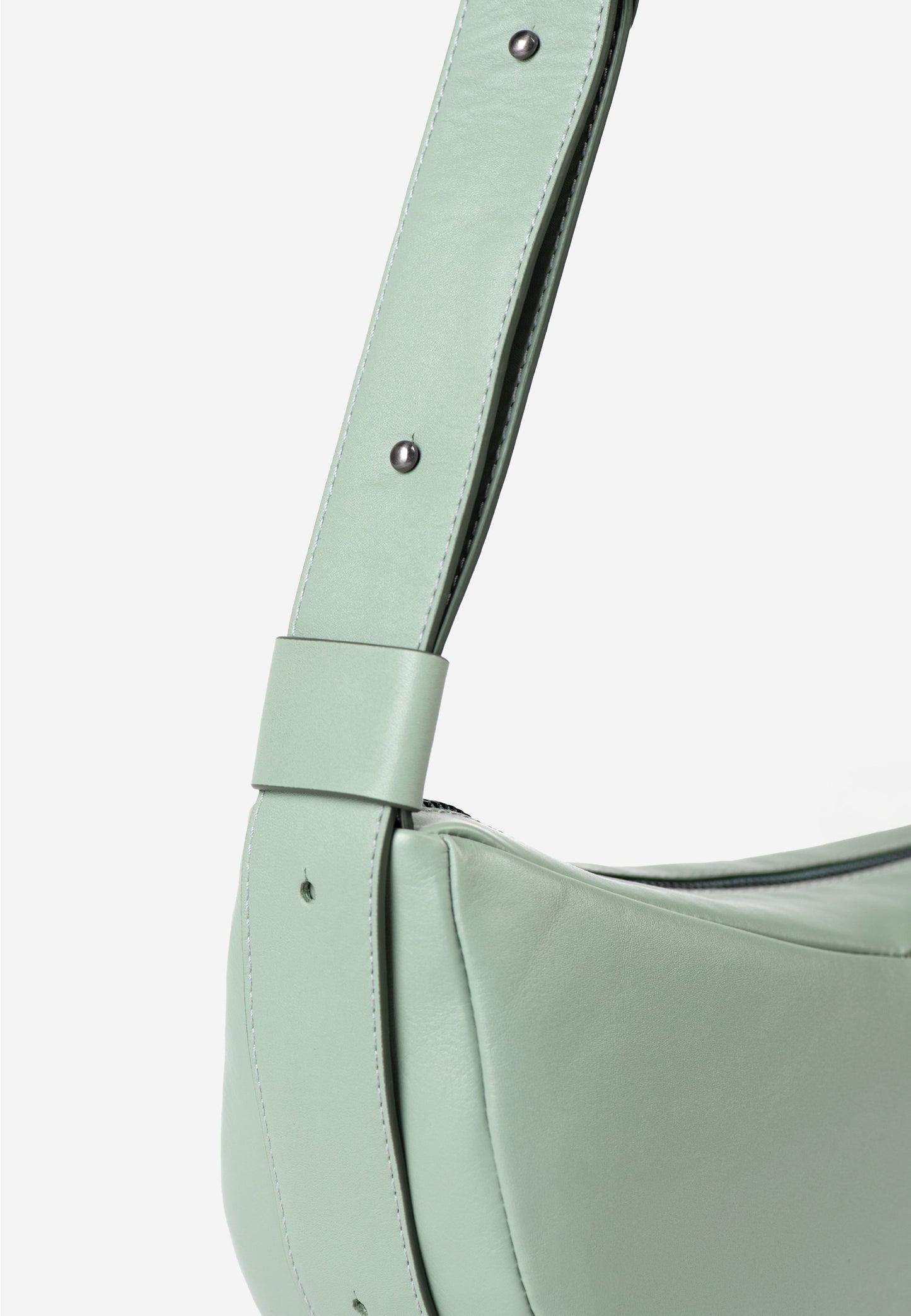 Bee Balm Jamie's Orchard sage green | Bildmaterial bereitgestellt von SHOES.PLEASE.