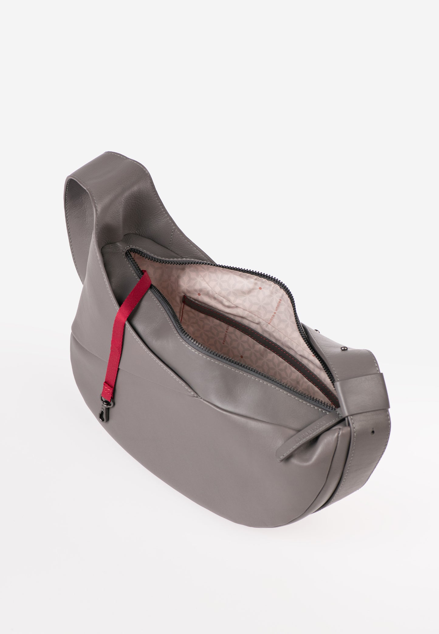 Bee Balm Jamie's Orchard eiffel tower | Bildmaterial bereitgestellt von SHOES.PLEASE.