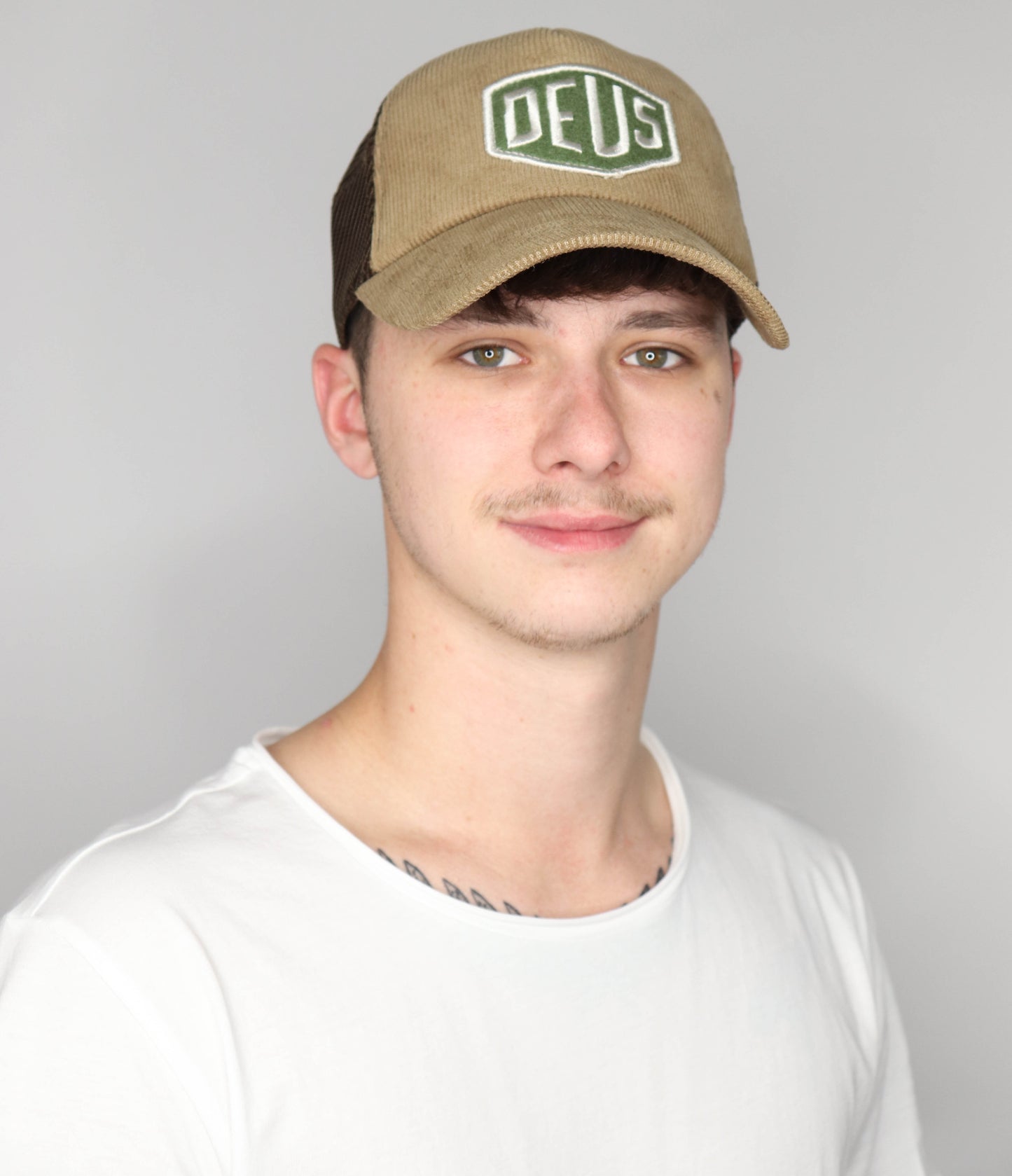 Shield Cord Trucker DMF237016 tobacco dunkel | Bildmaterial bereitgestellt von SHOES.PLEASE.