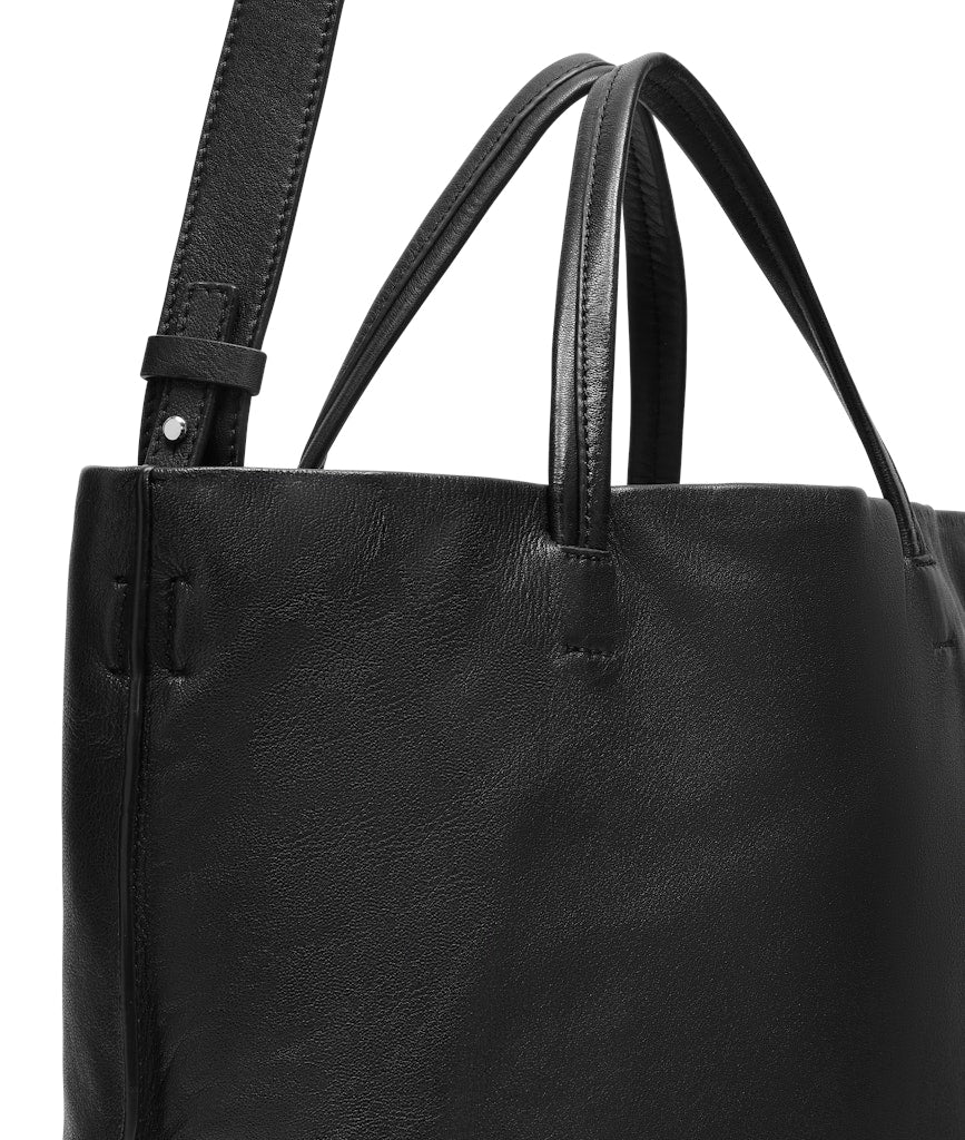 Hera Tote L Sheep Natural black | Bildmaterial bereitgestellt von SHOES.PLEASE.