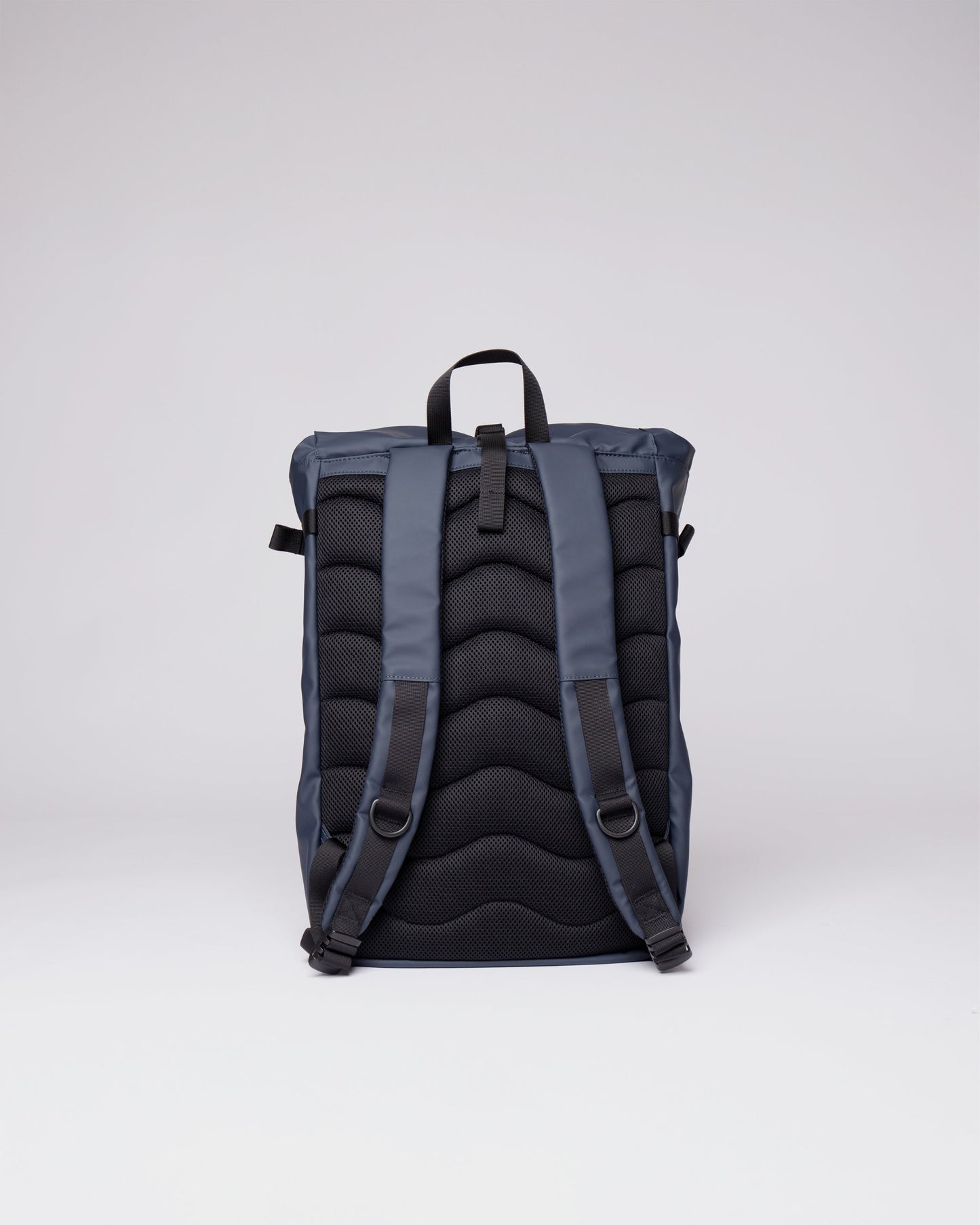 STREAM Slim Rolltop L navy | Bildmaterial bereitgestellt von SHOES.PLEASE.