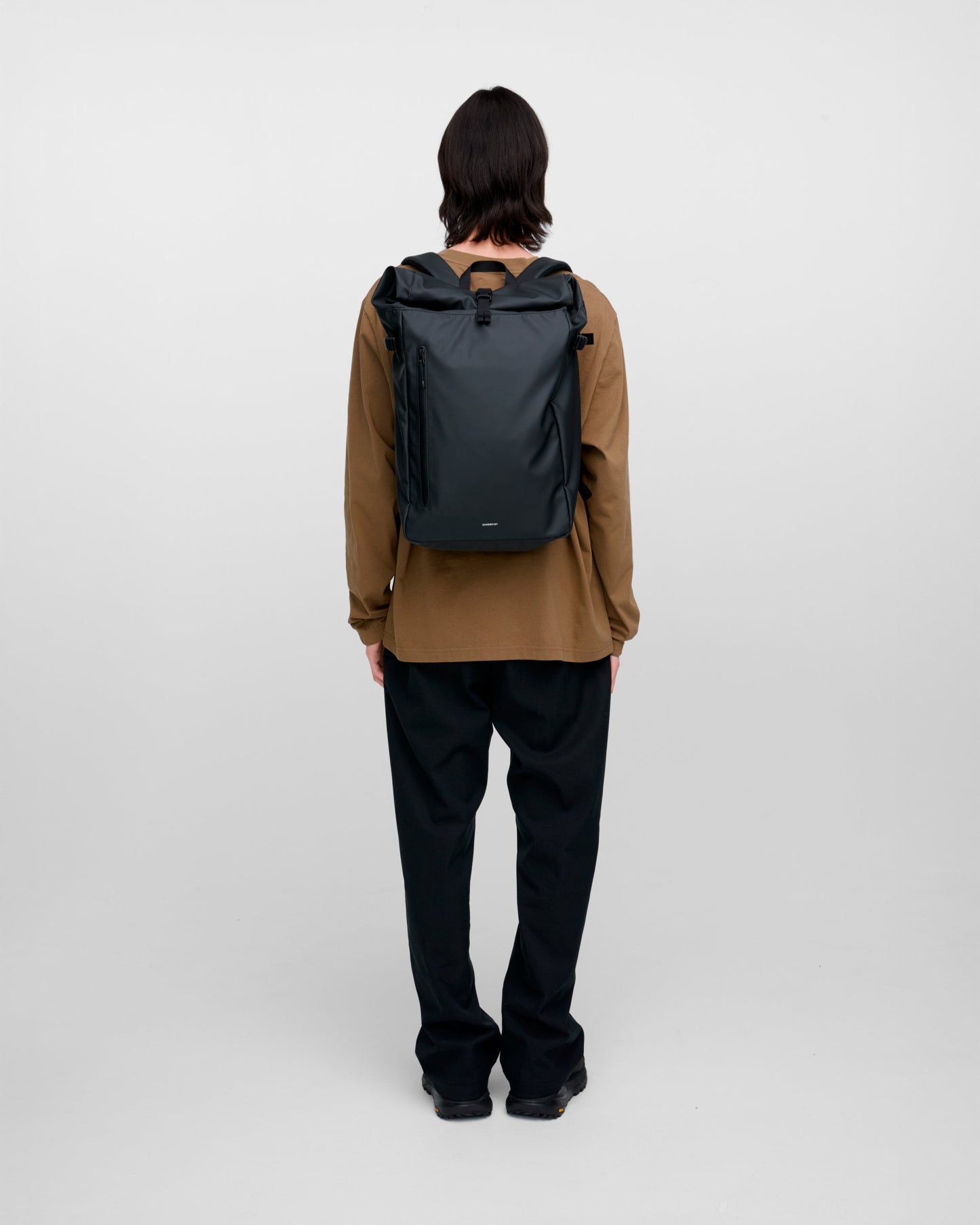 STREAM Slim Rolltop L black | Bildmaterial bereitgestellt von SHOES.PLEASE.