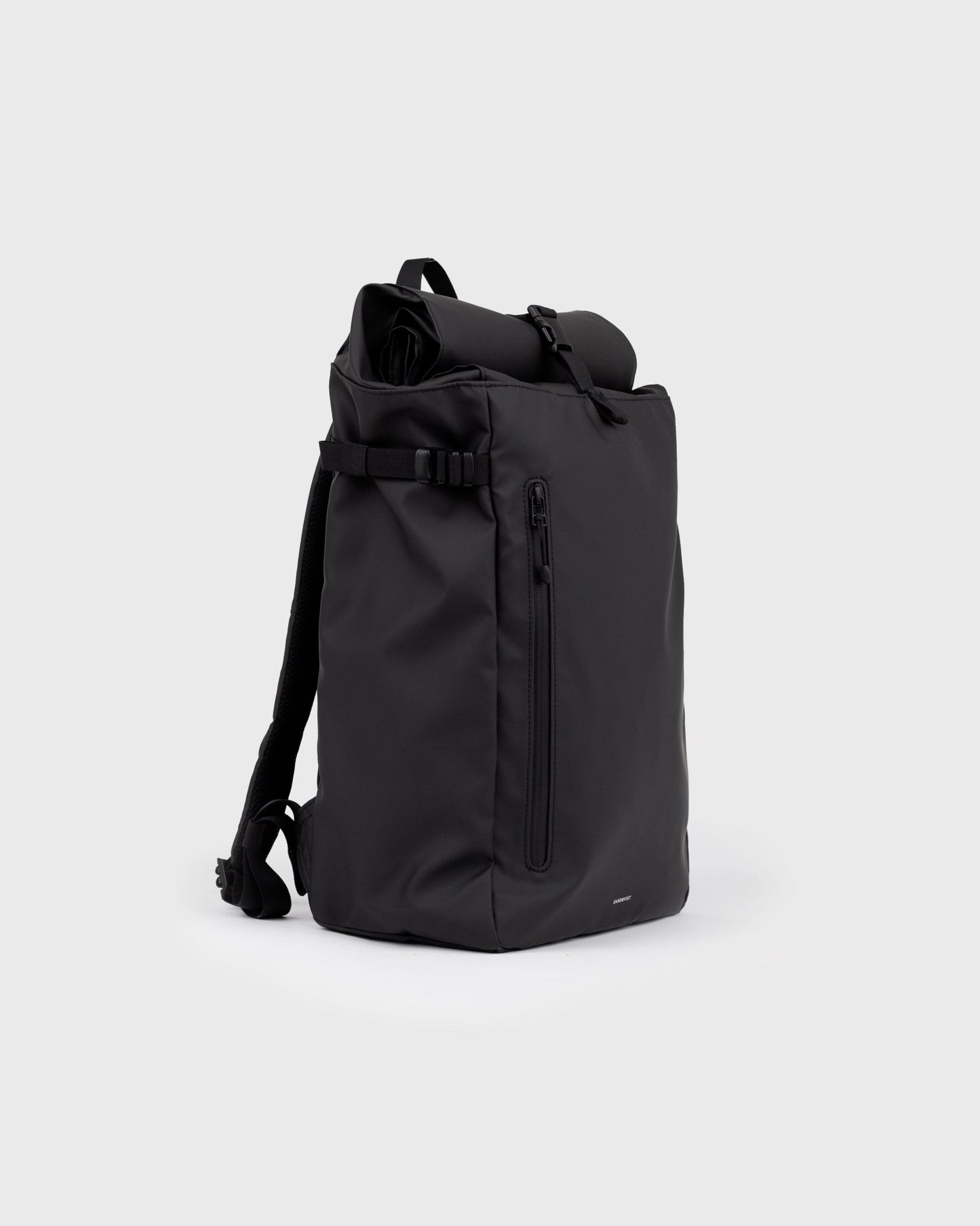 STREAM Slim Rolltop L black | Bildmaterial bereitgestellt von SHOES.PLEASE.