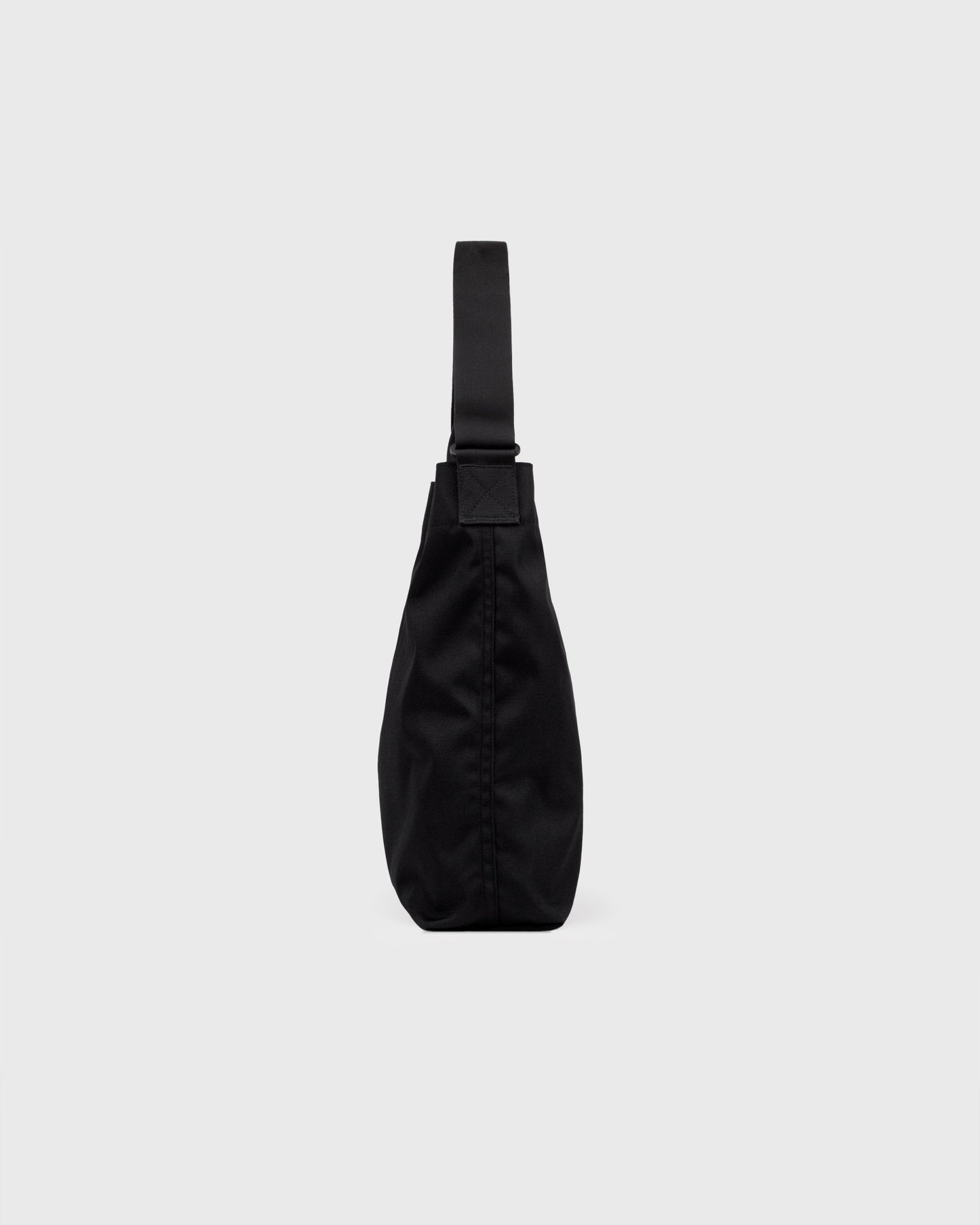 GROUND Shopper Bag black | Bildmaterial bereitgestellt von SHOES.PLEASE.